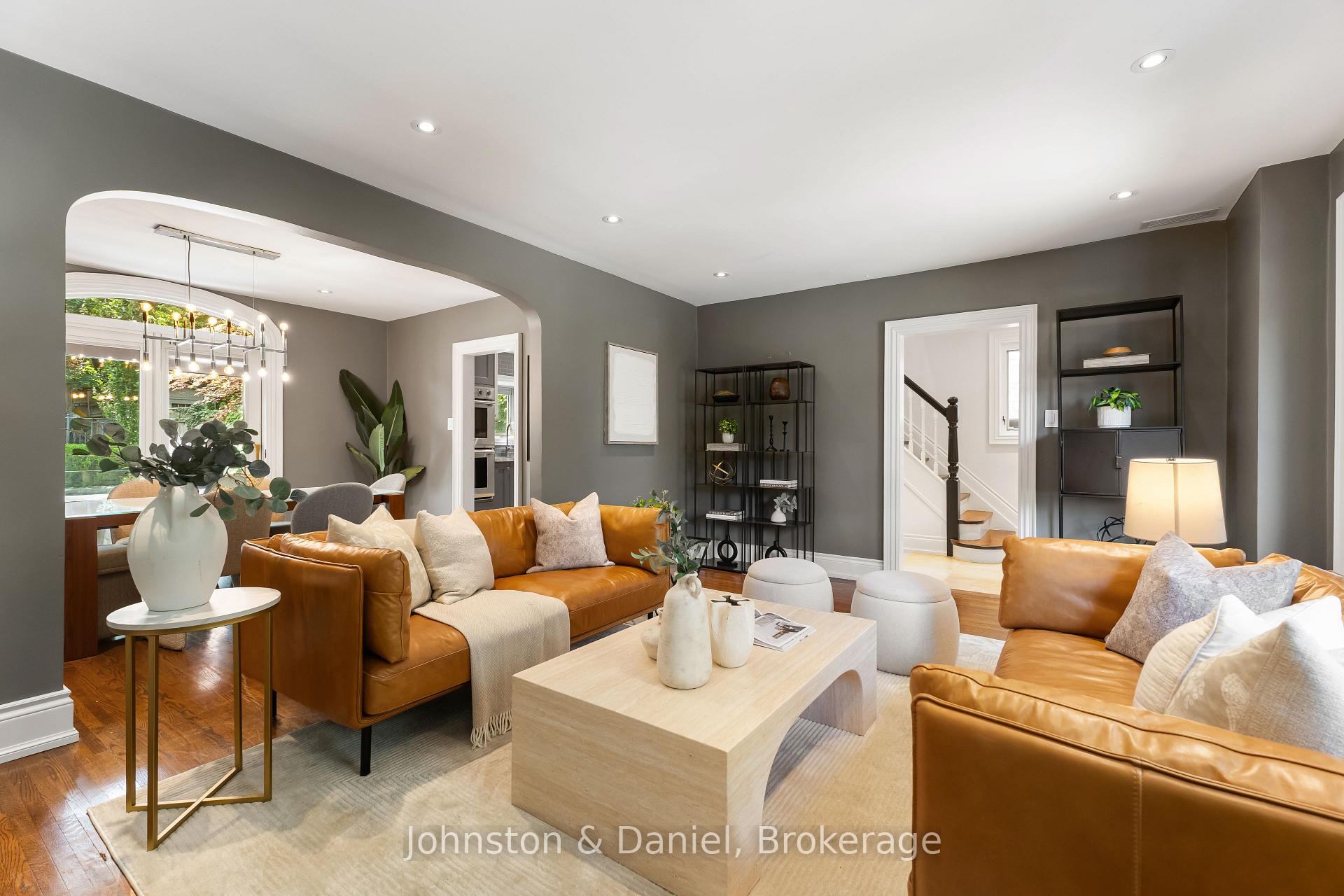 Photo 18 of 77 Lawrence Crescent, Toronto, Lawrence Park South — HOMEH