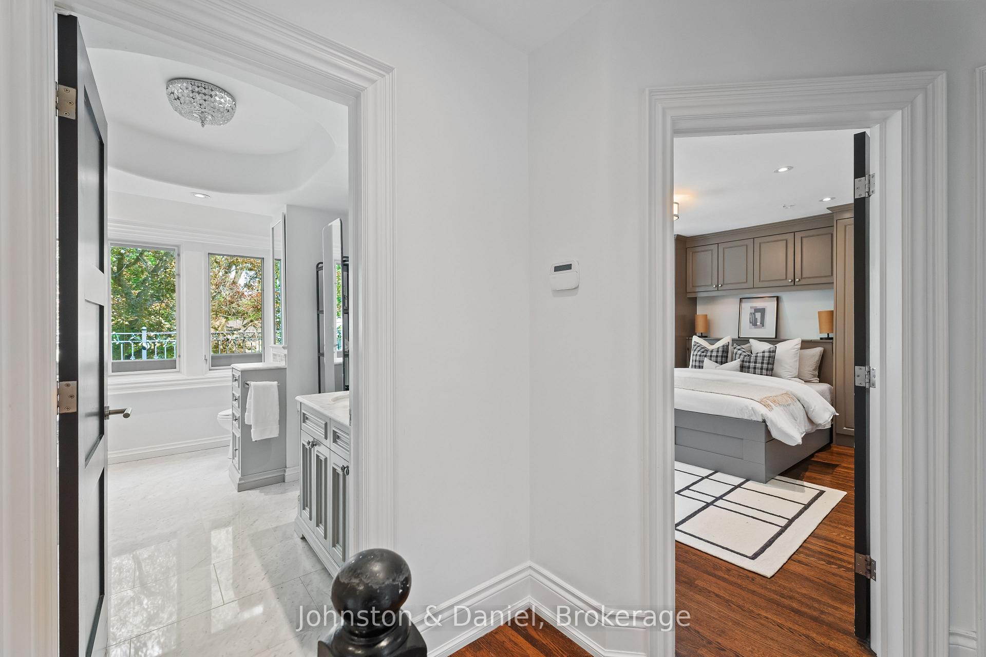 Photo 24 of 77 Lawrence Crescent, Toronto, Lawrence Park South — HOMEH