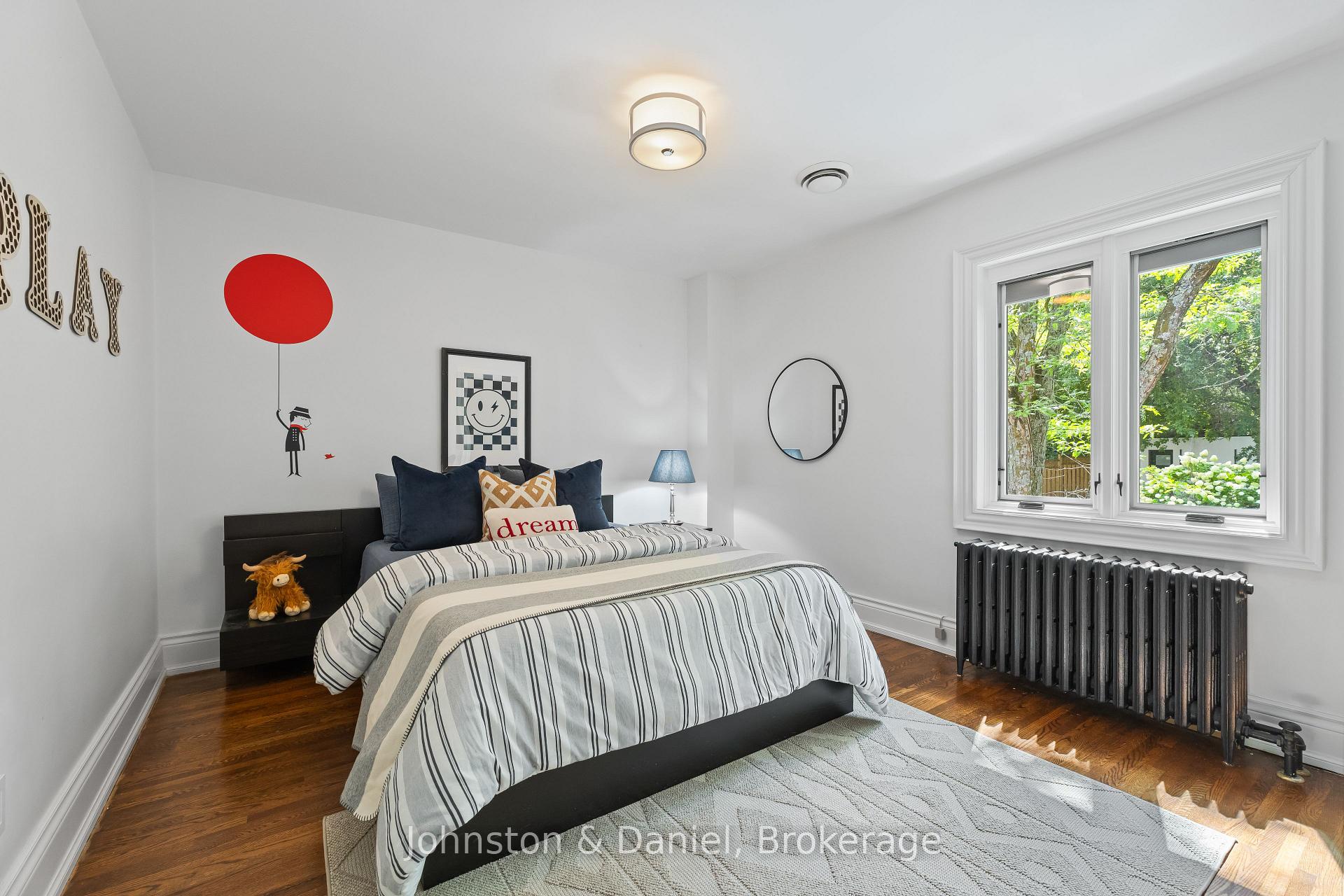 Photo 31 of 77 Lawrence Crescent, Toronto, Lawrence Park South — HOMEH