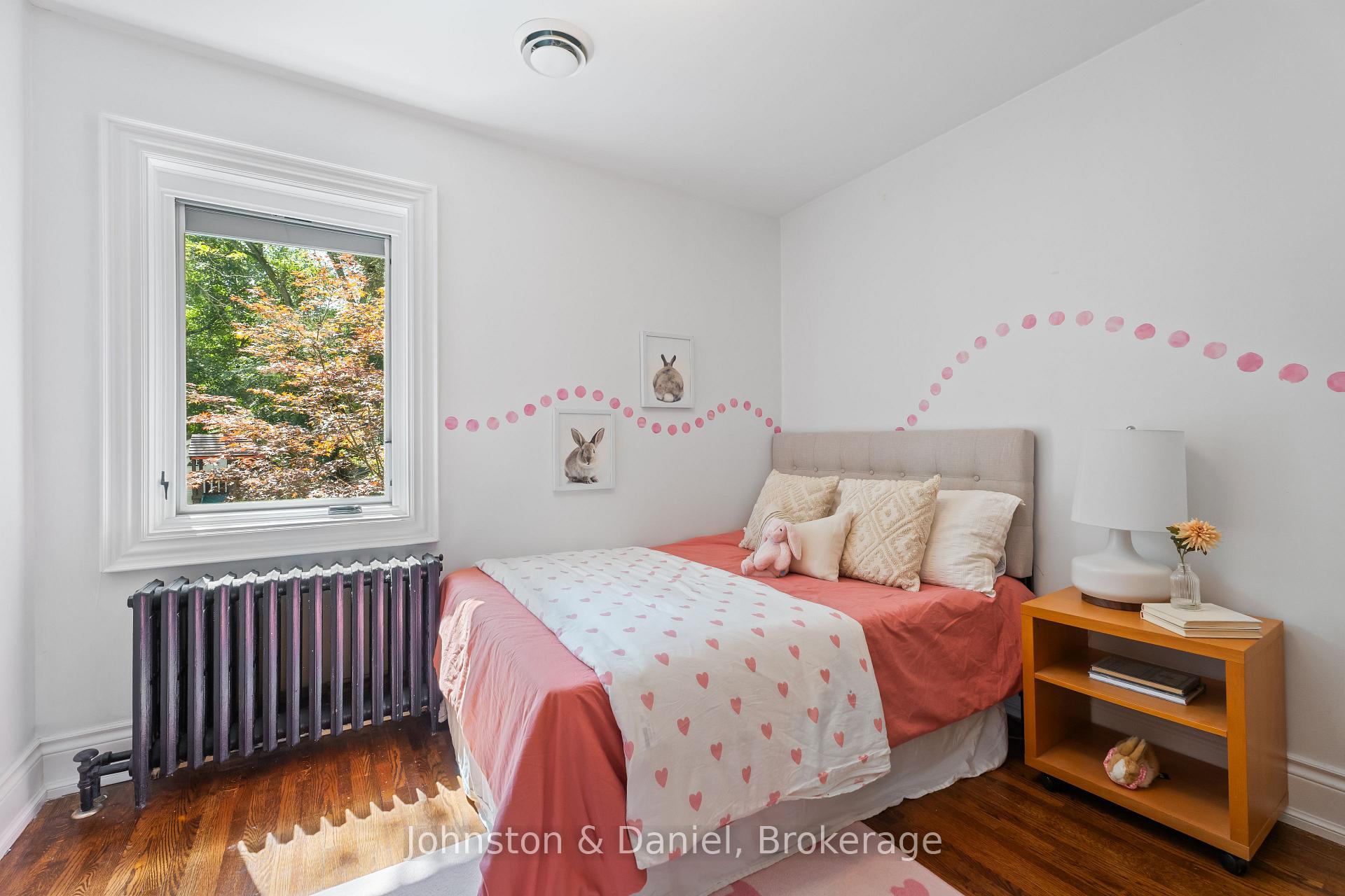Photo 32 of 77 Lawrence Crescent, Toronto, Lawrence Park South — HOMEH
