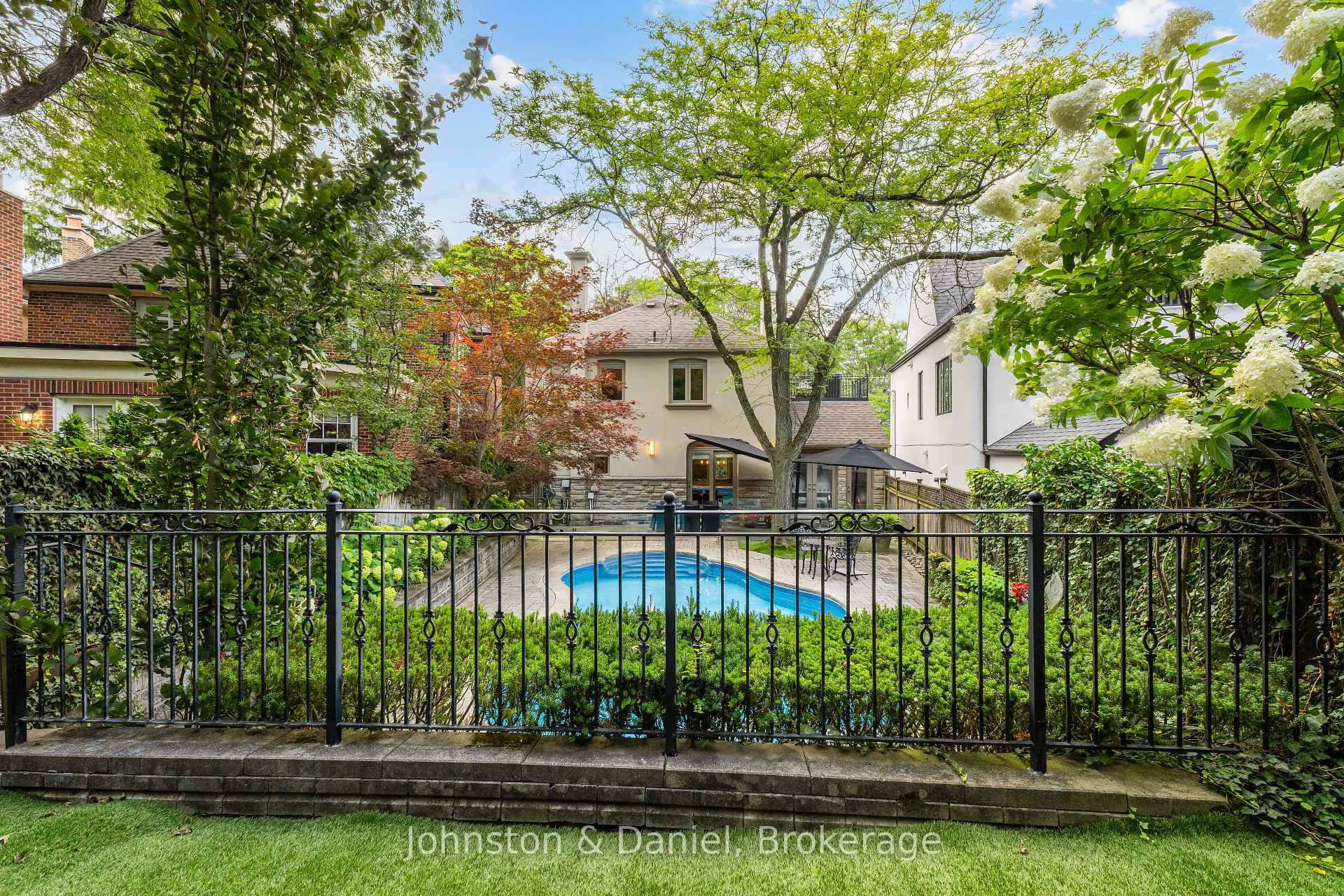 Photo 40 of 77 Lawrence Crescent, Toronto, Lawrence Park South — HOMEH