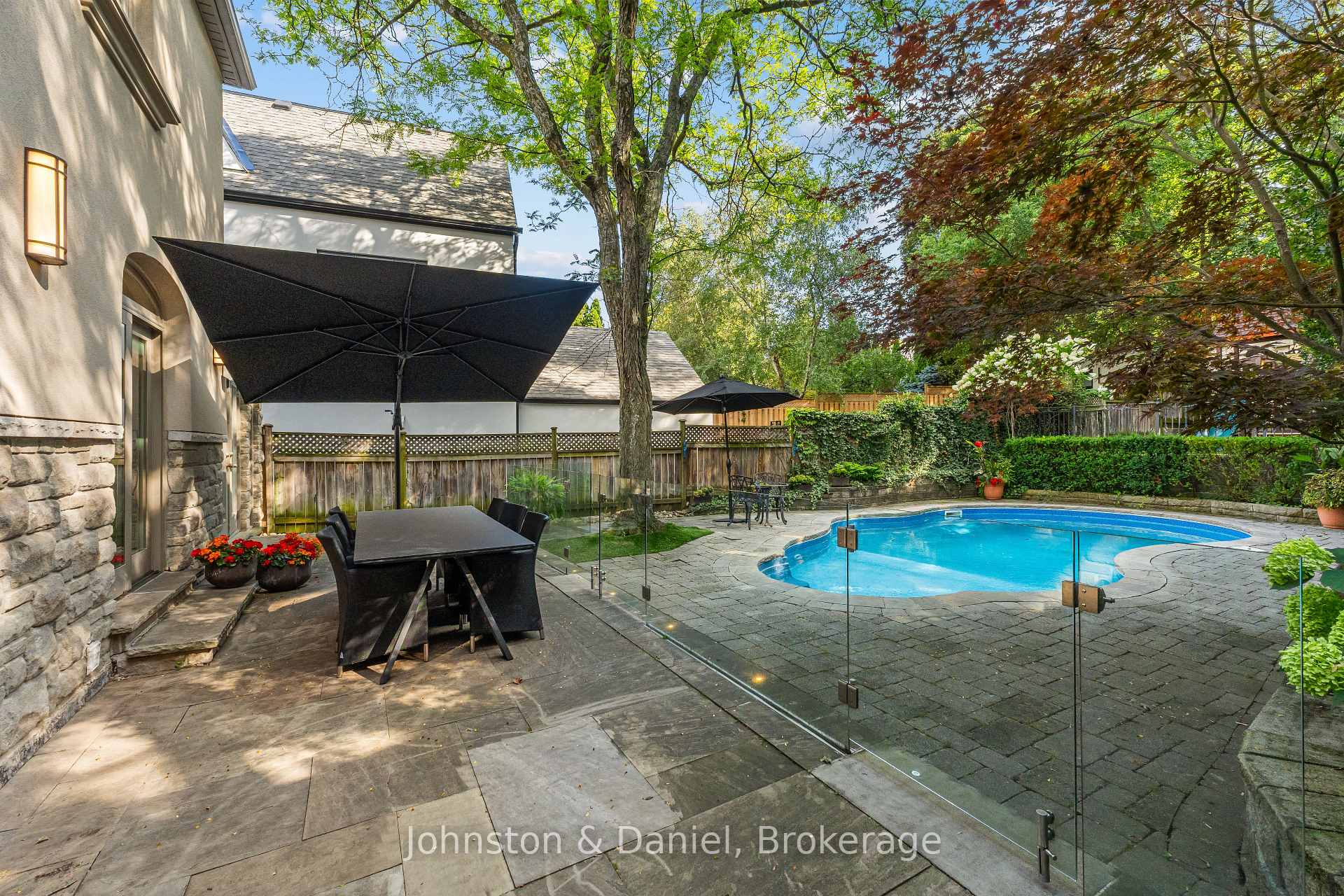 Photo 42 of 77 Lawrence Crescent, Toronto, Lawrence Park South — HOMEH