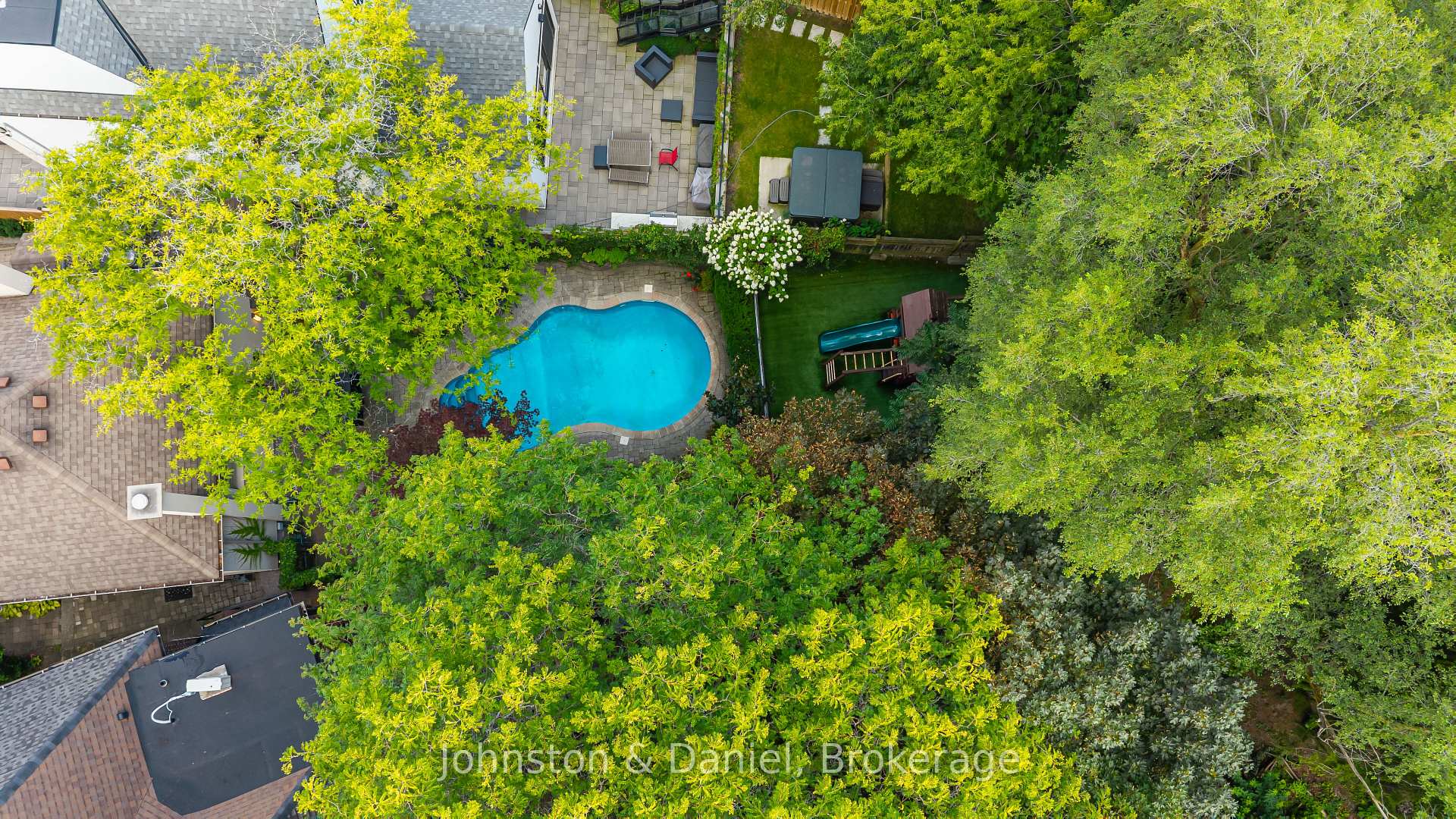 Photo 45 of 77 Lawrence Crescent, Toronto, Lawrence Park South — HOMEH