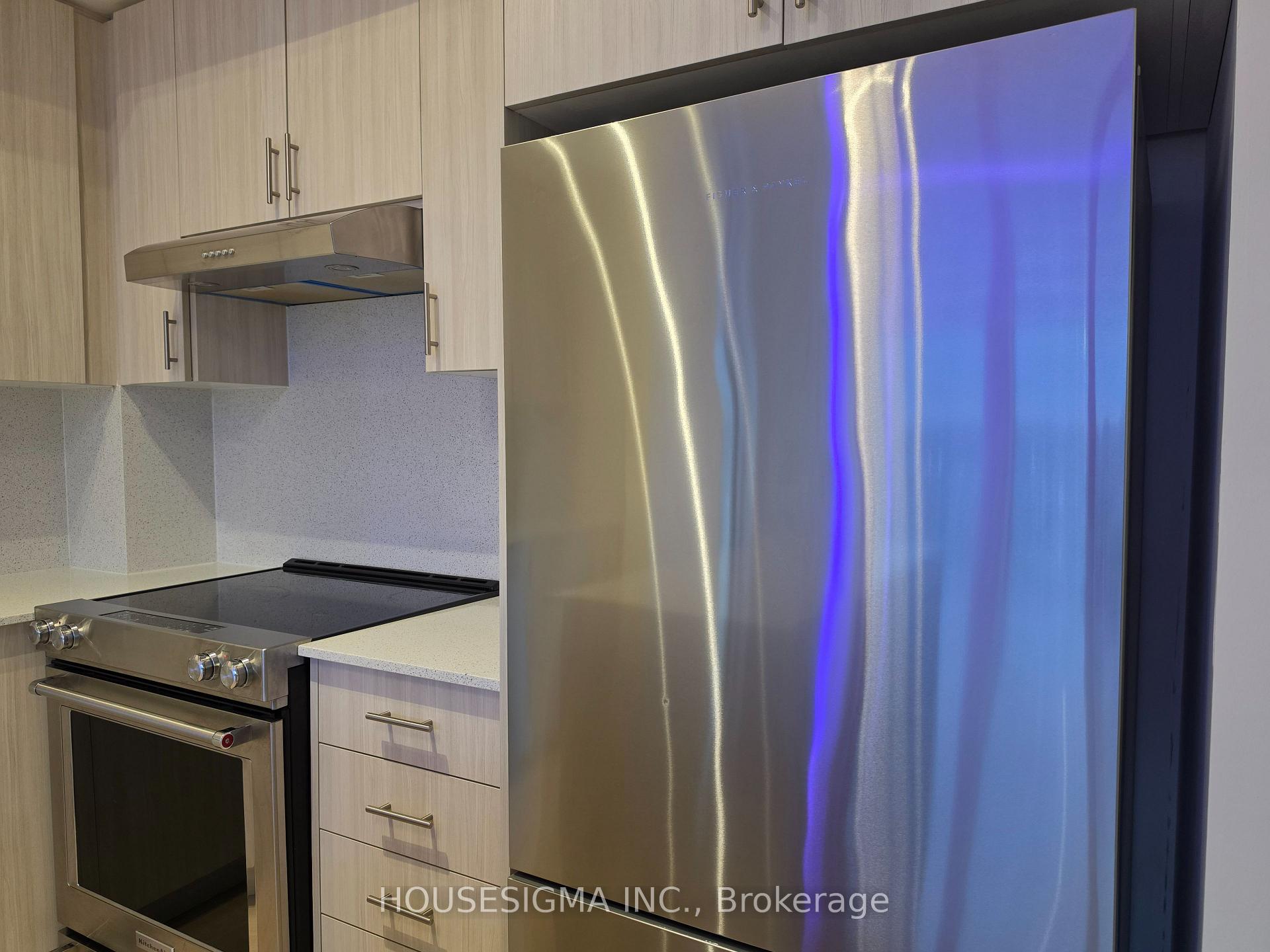 Photo 11 of Unit PH 218, 9000 Jane Street, Vaughan, Vellore Village — HOMEH