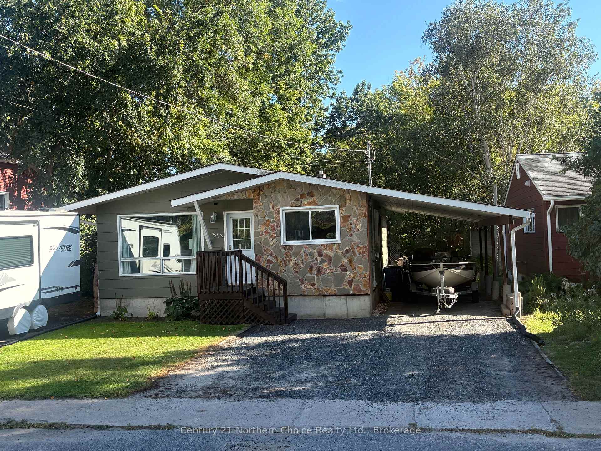 Photo 1 of 311 Ottawa Street S, Kenora, Keewatin — HOMEH