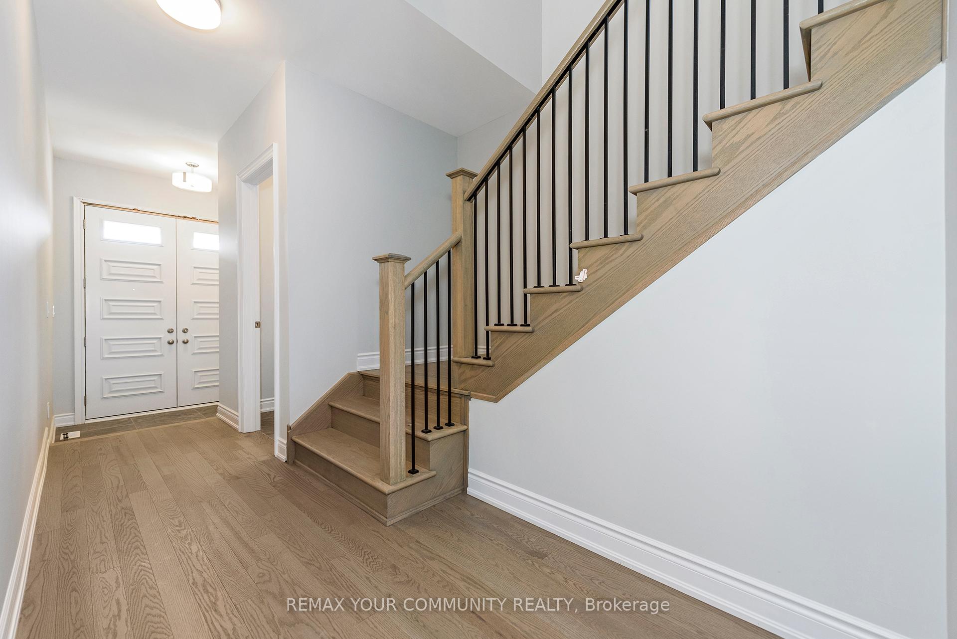 Photo 4 of 105 Bearberry Road, Springwater, Midhurst — HOMEH
