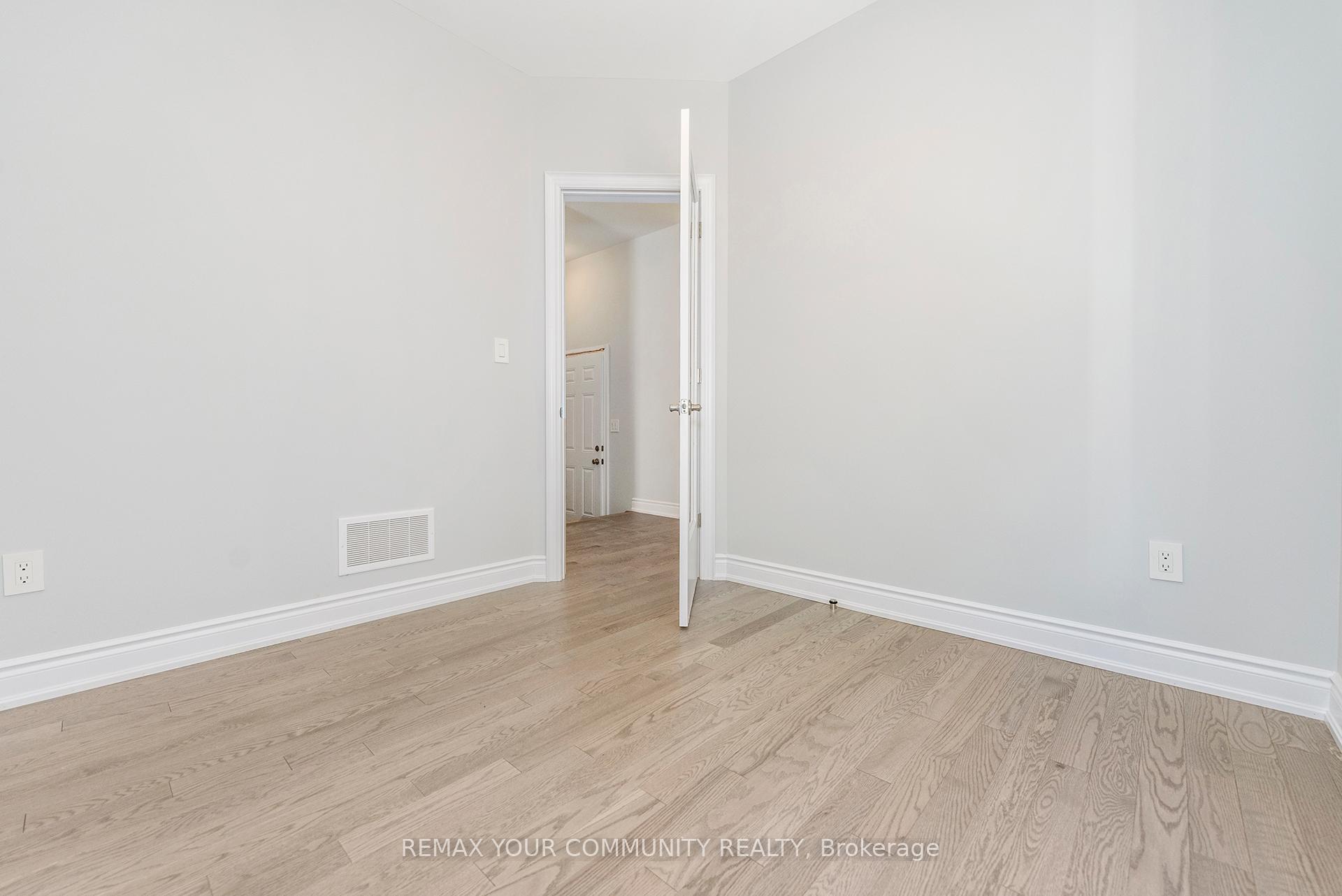 Photo 7 of 105 Bearberry Road, Springwater, Midhurst — HOMEH