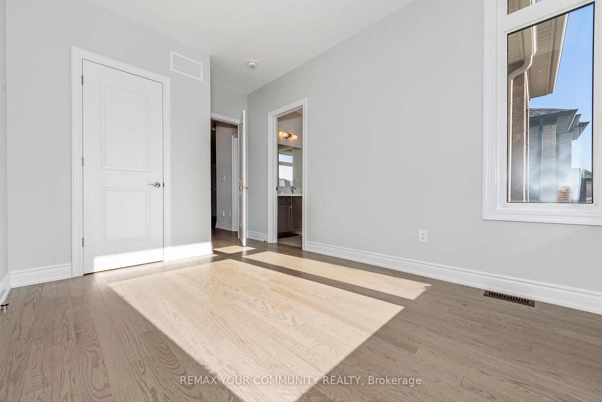 Photo 23 of 105 Bearberry Road, Springwater, Midhurst — HOMEH