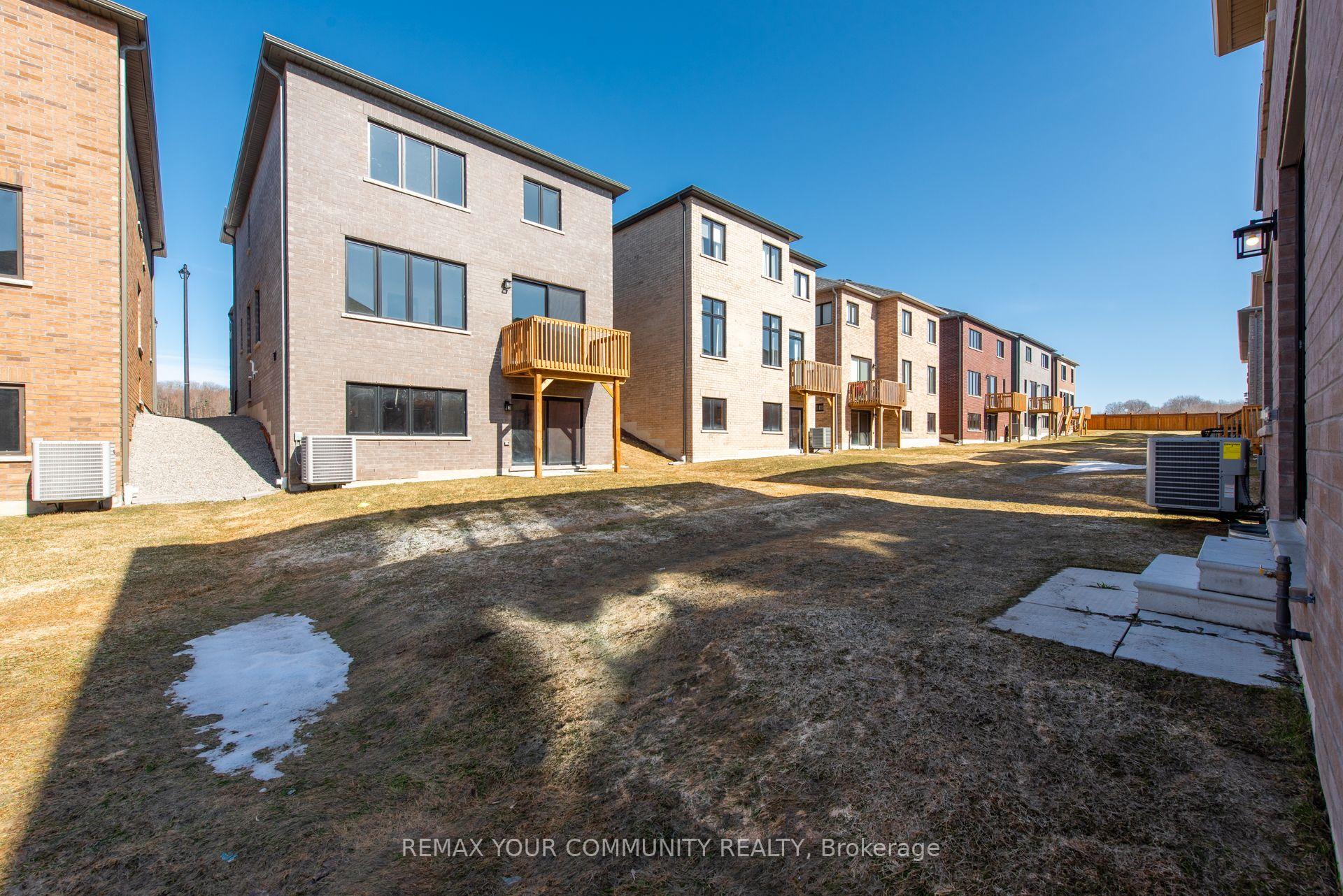 Photo 46 of 105 Bearberry Road, Springwater, Midhurst — HOMEH
