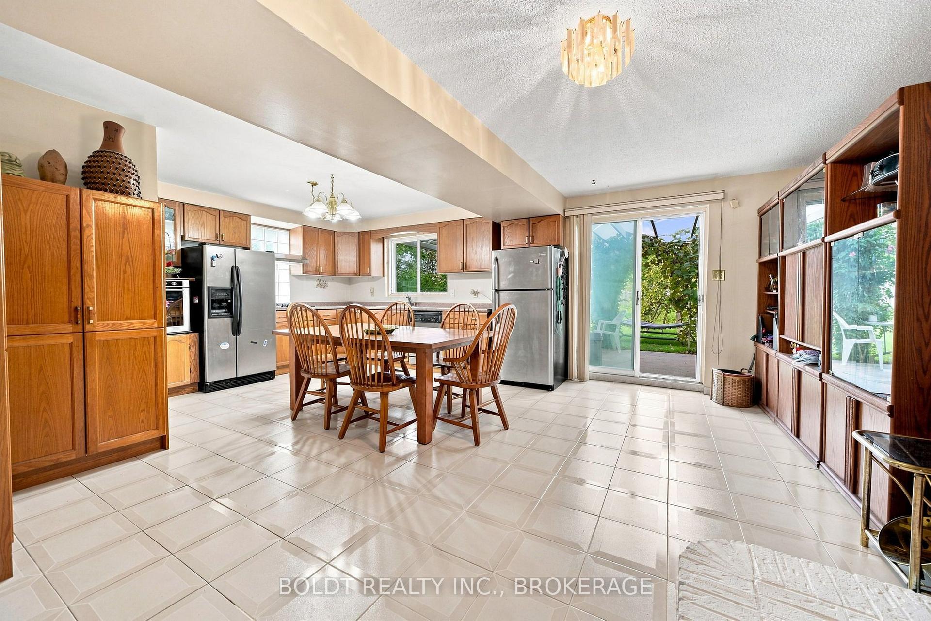 Photo 16 of 233 Fruitland Road, Hamilton, Stoney Creek — HOMEH