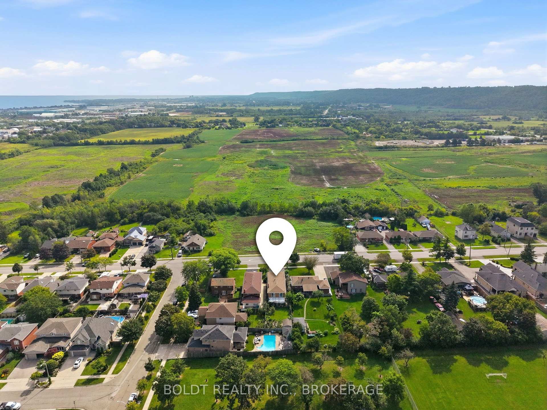 Photo 39 of 233 Fruitland Road, Hamilton, Stoney Creek — HOMEH