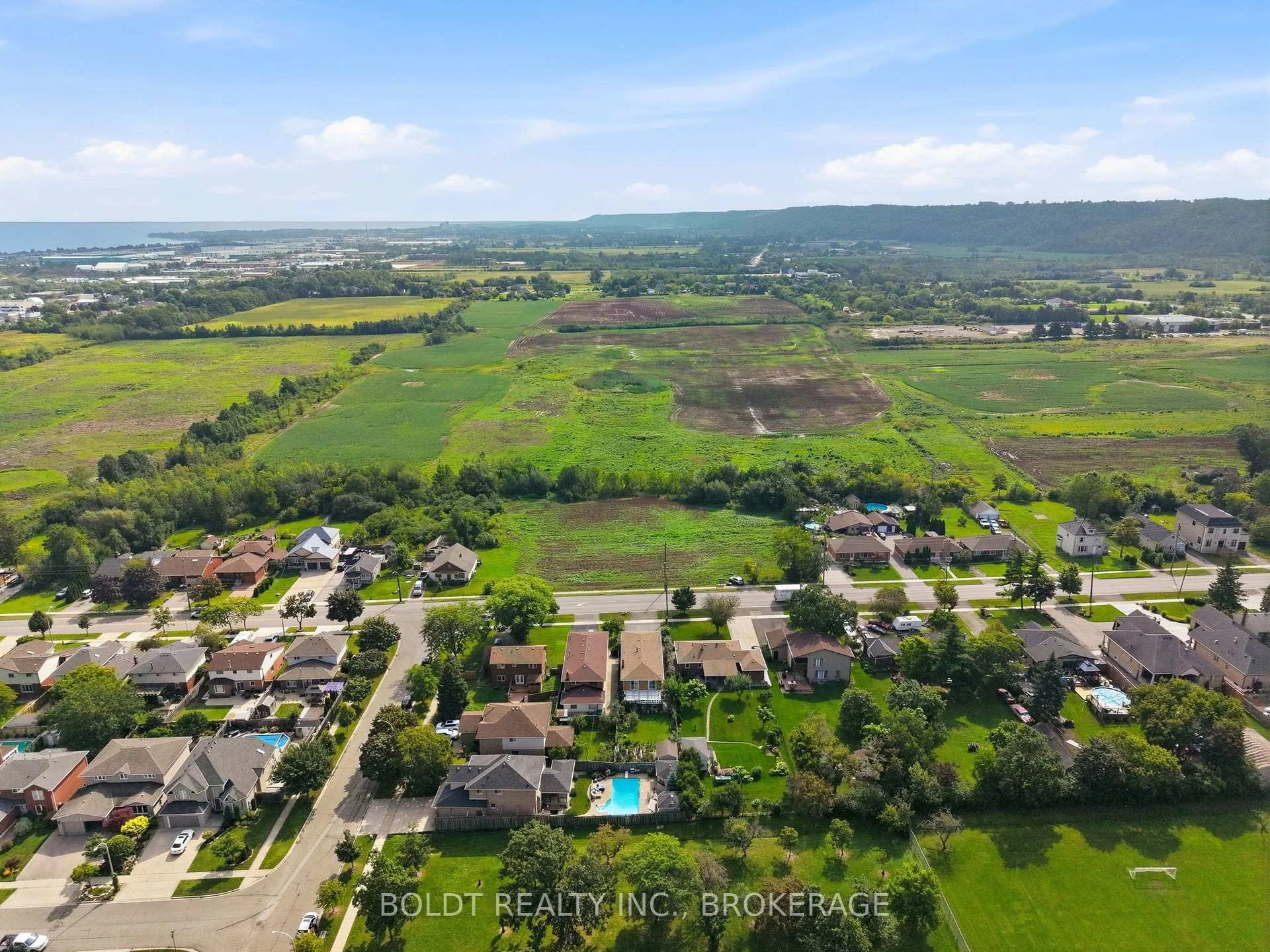 Photo 45 of 233 Fruitland Road, Hamilton, Stoney Creek — HOMEH