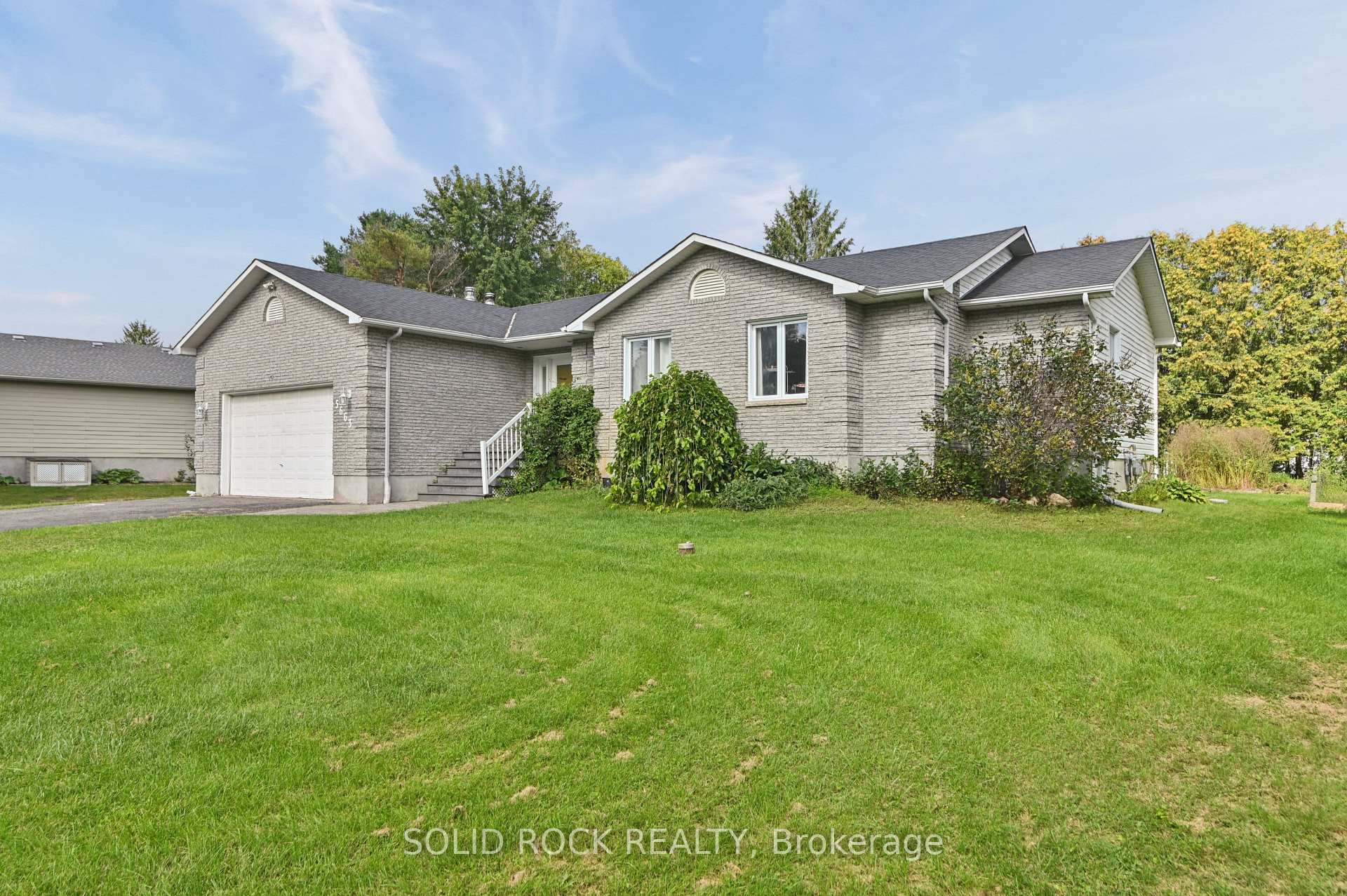 Photo 2 of 5663 Ferdinand Street, Ottawa, Osgoode — HOMEH