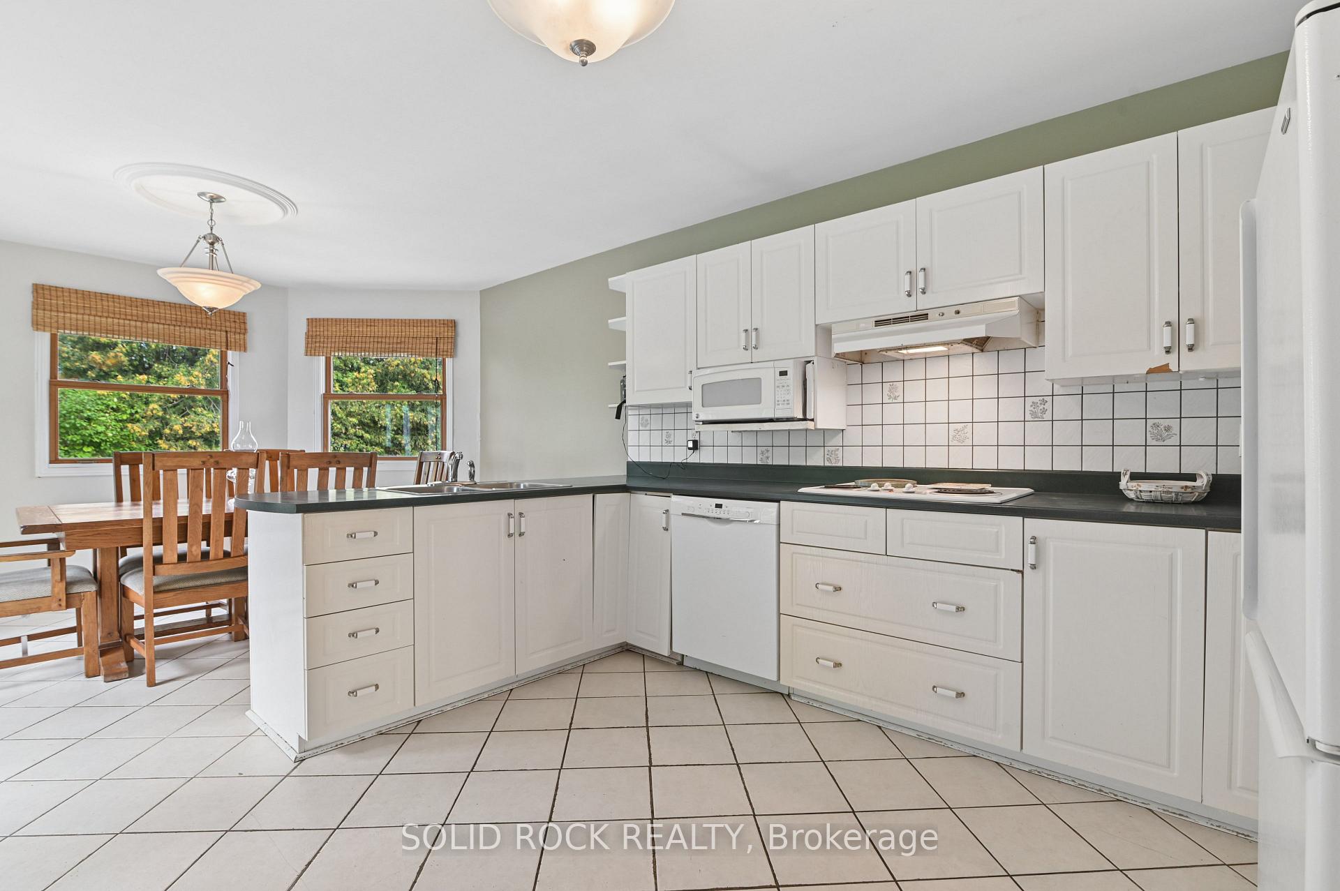 Photo 10 of 5663 Ferdinand Street, Ottawa, Osgoode — HOMEH