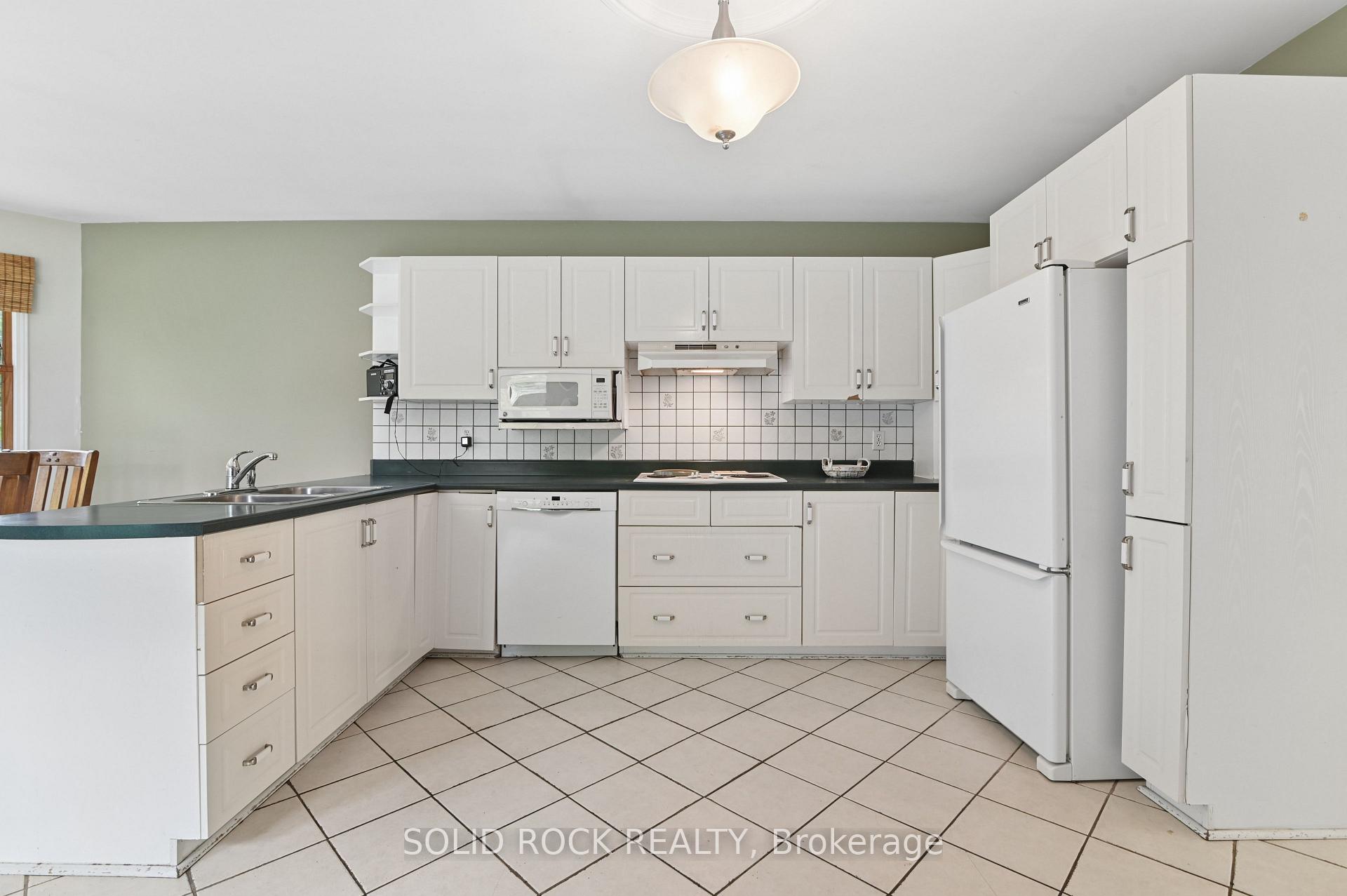 Photo 12 of 5663 Ferdinand Street, Ottawa, Osgoode — HOMEH