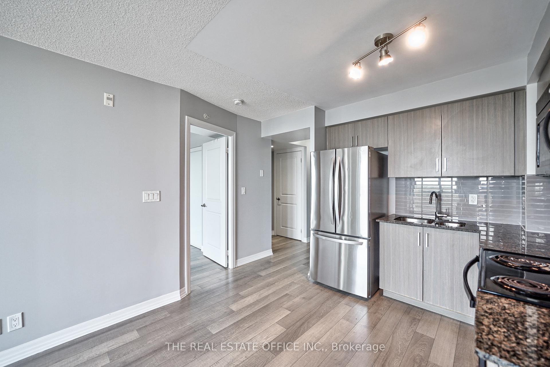 Photo 7 of Unit 715, 80 Esther Lorrie Drive, Etobicoke, West Humber-Clairville — HOMEH