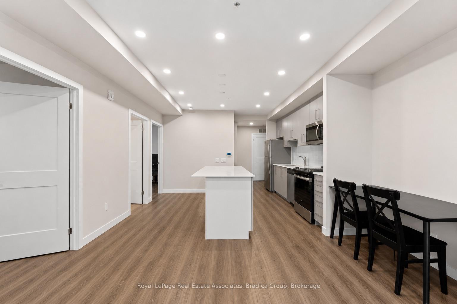 Photo 11 of Unit 1111, 15 Queen Street S, Hamilton, Central — HOMEH