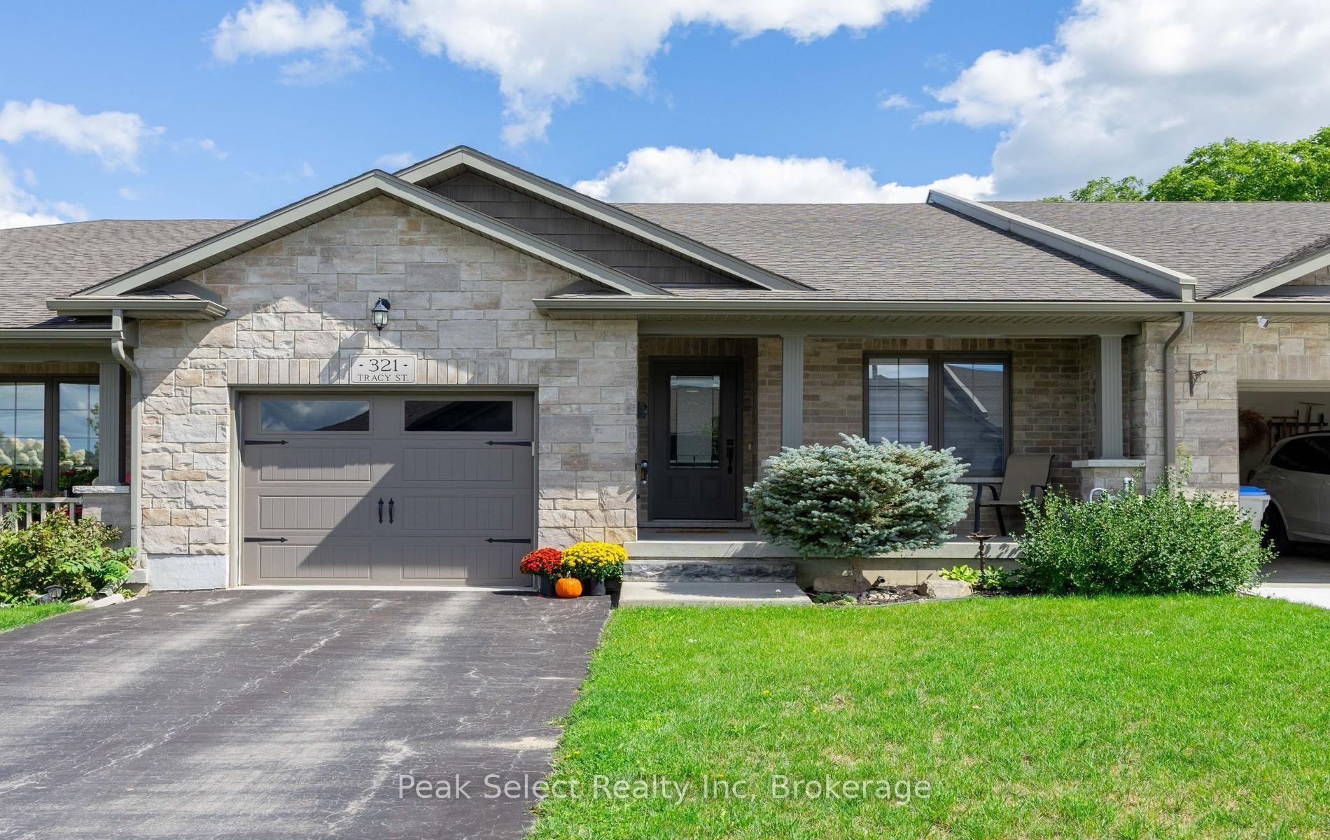 Photo 4 of 321 Tracy Street, St. Marys — HOMEH