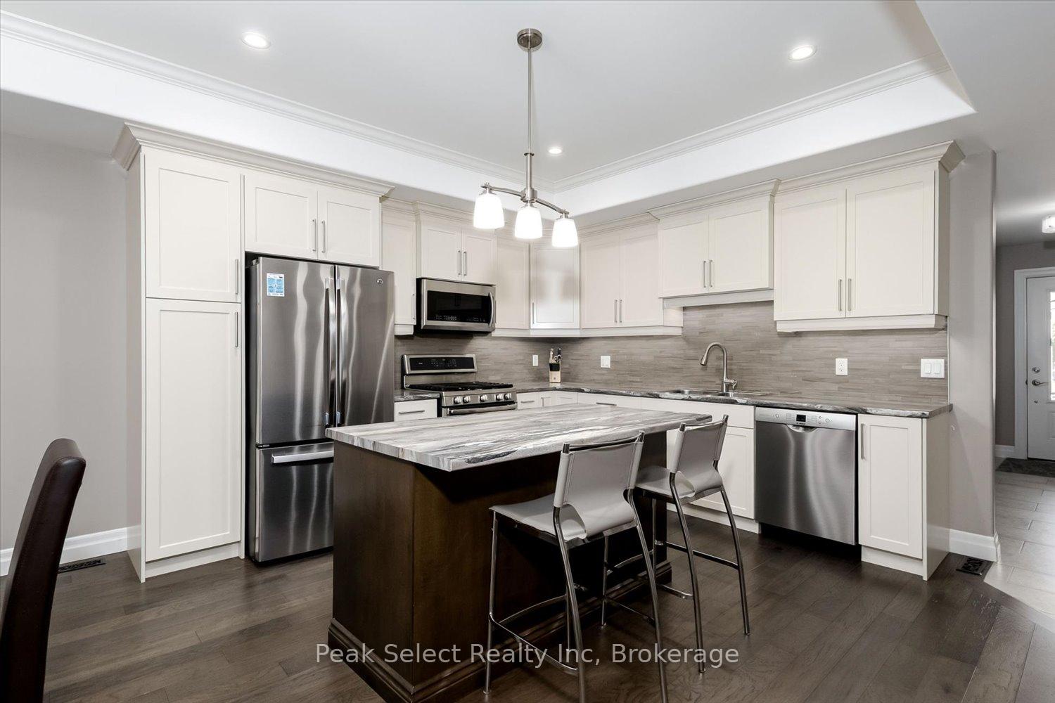 Photo 12 of 321 Tracy Street, St. Marys — HOMEH