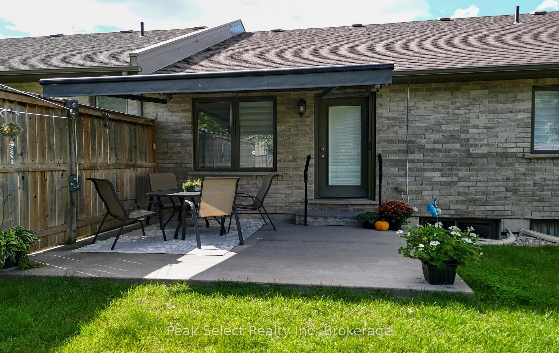 Photo 36 of 321 Tracy Street, St. Marys — HOMEH