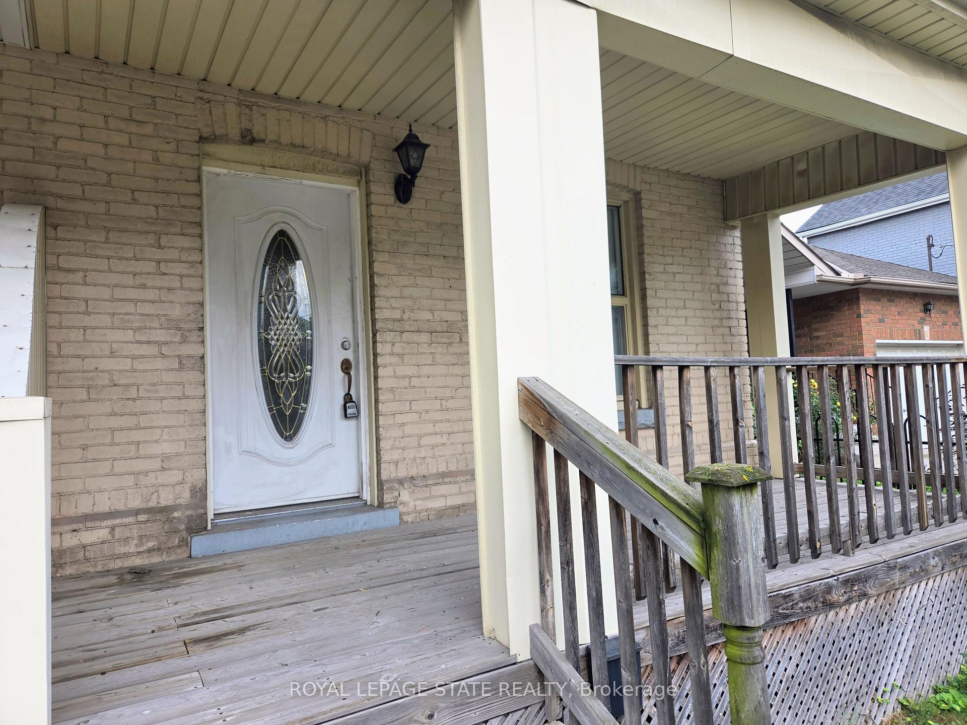 Photo 2 of 72 Emerald Street N, Hamilton, Landsdale — HOMEH
