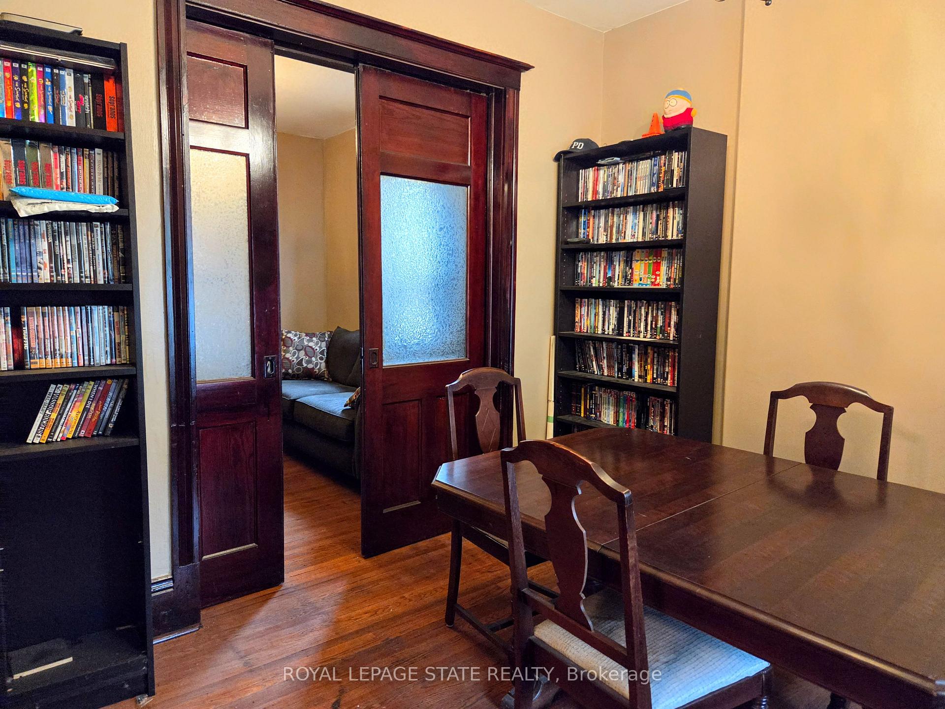 Photo 9 of 72 Emerald Street N, Hamilton, Landsdale — HOMEH