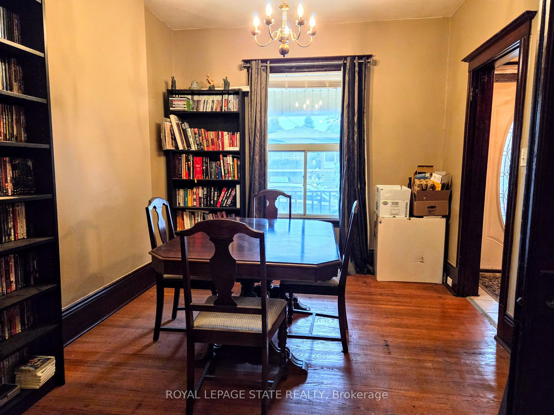 Photo 10 of 72 Emerald Street N, Hamilton, Landsdale — HOMEH