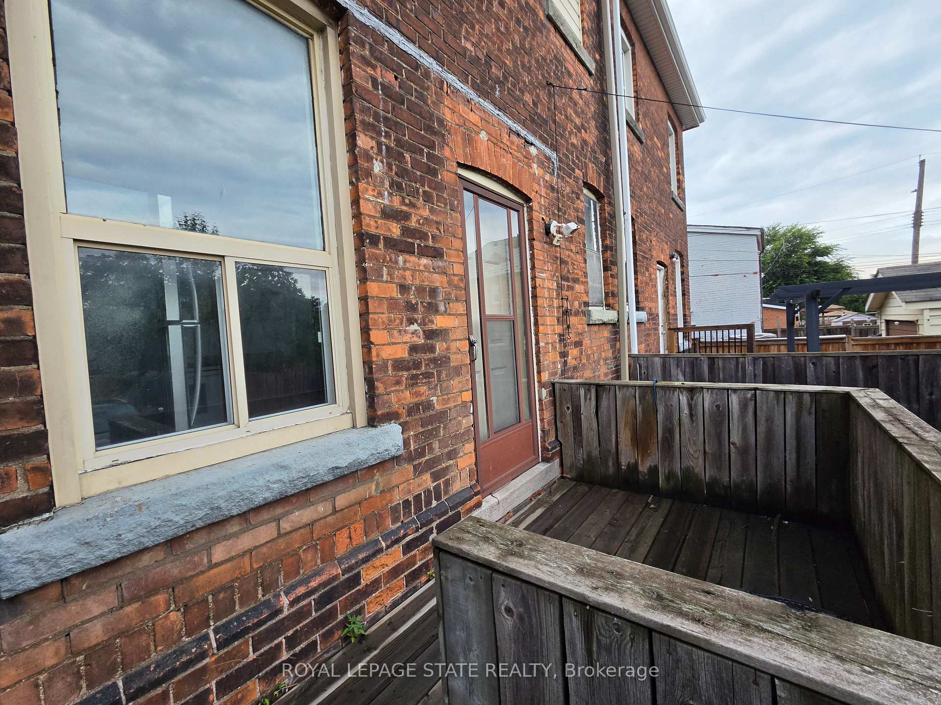 Photo 25 of 72 Emerald Street N, Hamilton, Landsdale — HOMEH