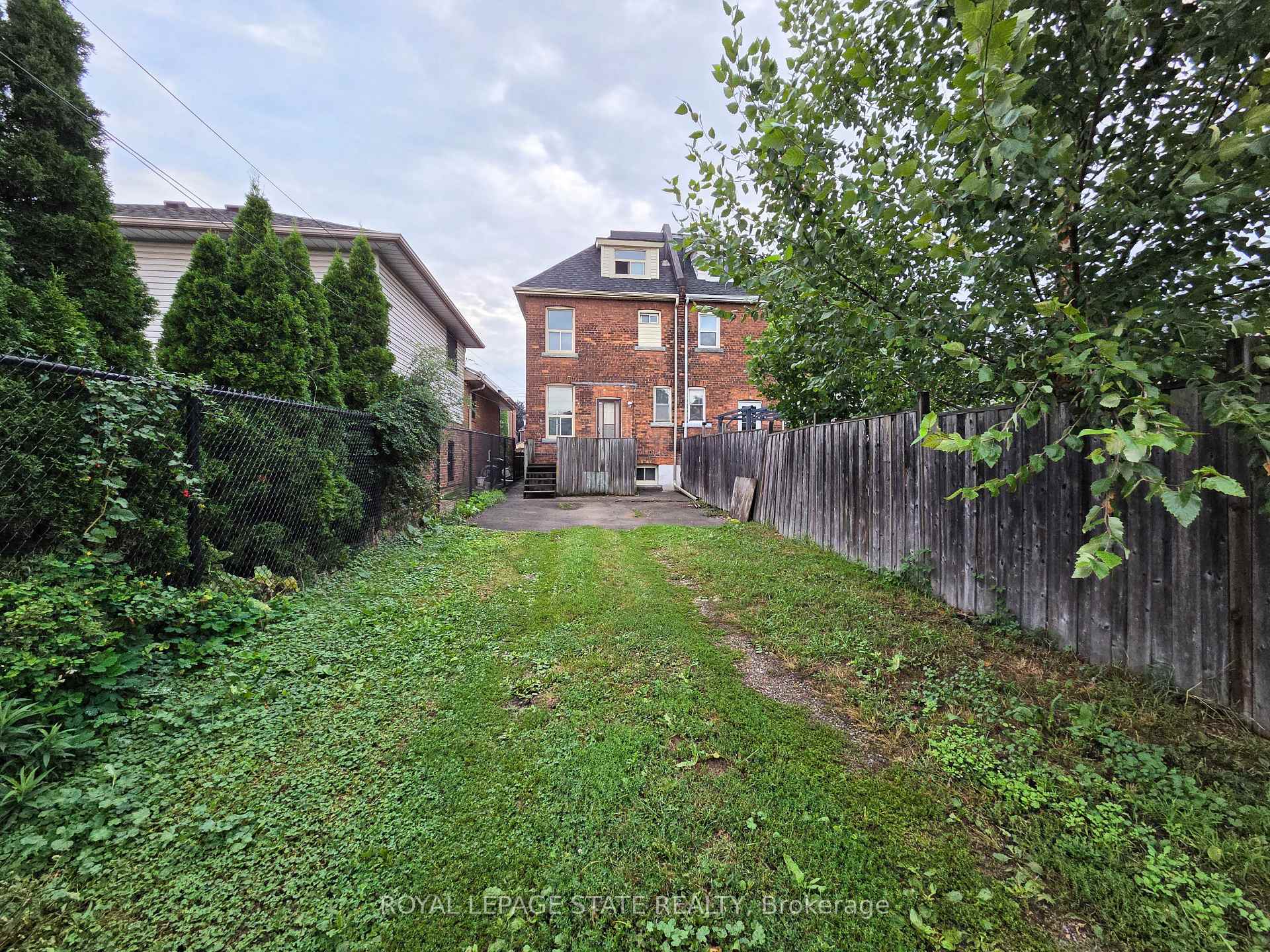 Photo 26 of 72 Emerald Street N, Hamilton, Landsdale — HOMEH