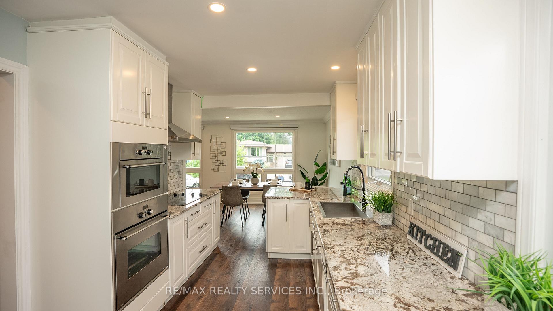 Photo 15 of 3469 Caplan Crescent, Burlington, Roseland — HOMEH