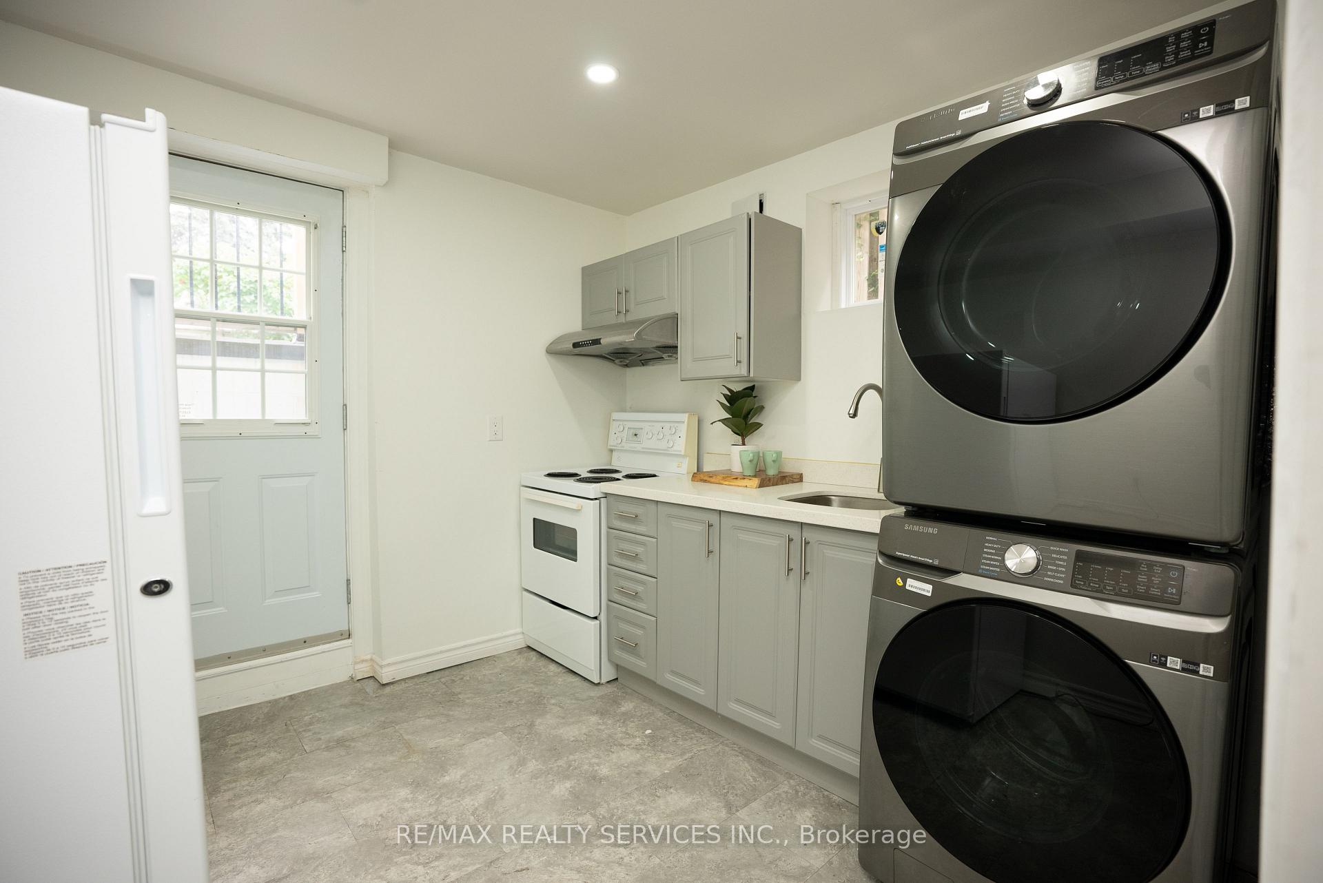 Photo 67 of 3469 Caplan Crescent, Burlington, Roseland — HOMEH