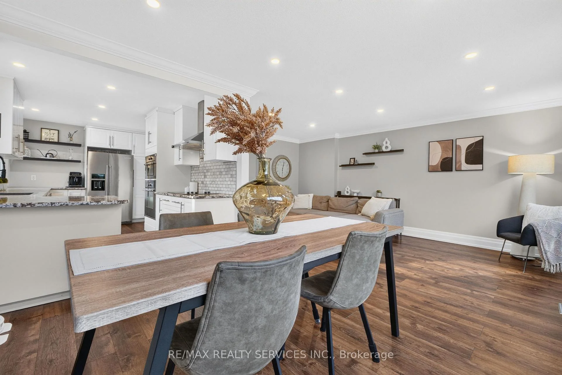 Photo 18 of 3469 Caplan Crescent, Burlington, Roseland — HOMEH