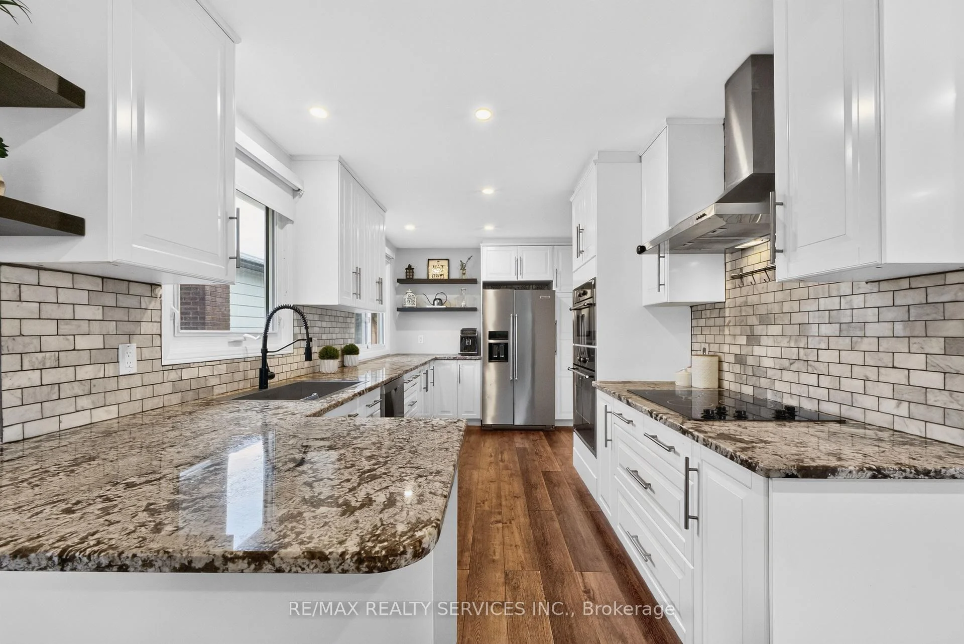 Photo 24 of 3469 Caplan Crescent, Burlington, Roseland — HOMEH