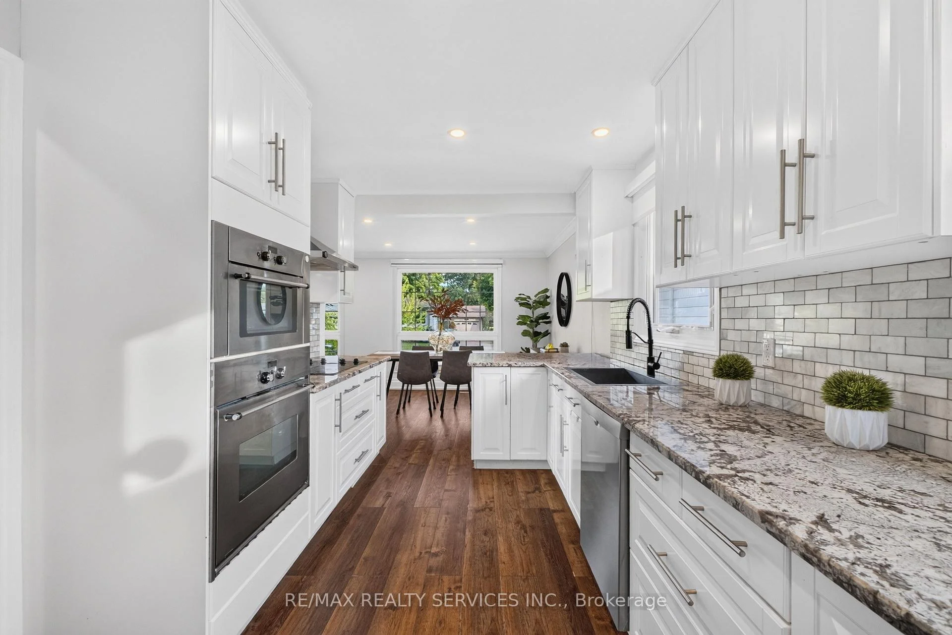Photo 26 of 3469 Caplan Crescent, Burlington, Roseland — HOMEH