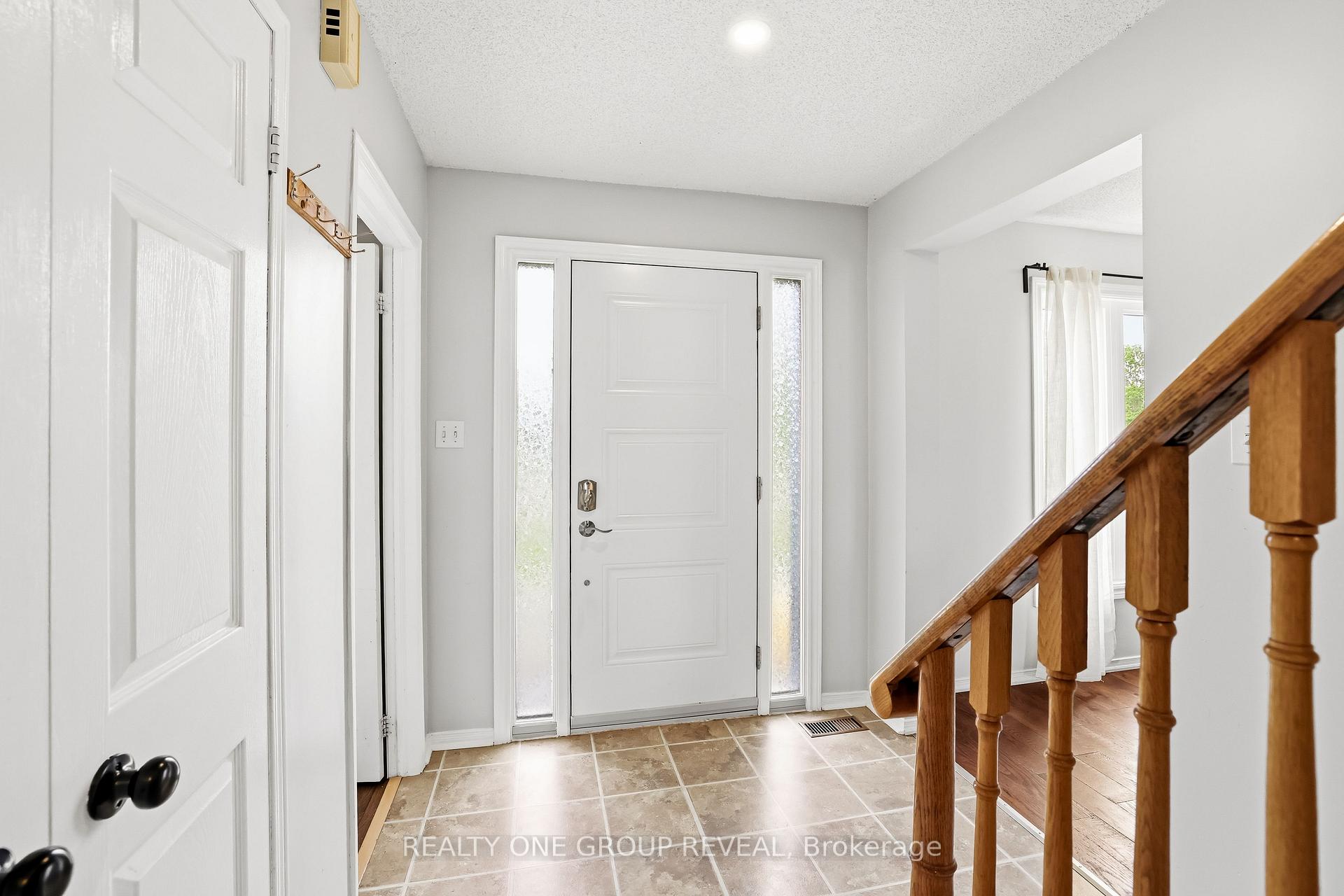 Photo 6 of 2 Mancini Dr, Kawartha Lakes, Woodville — HOMEH