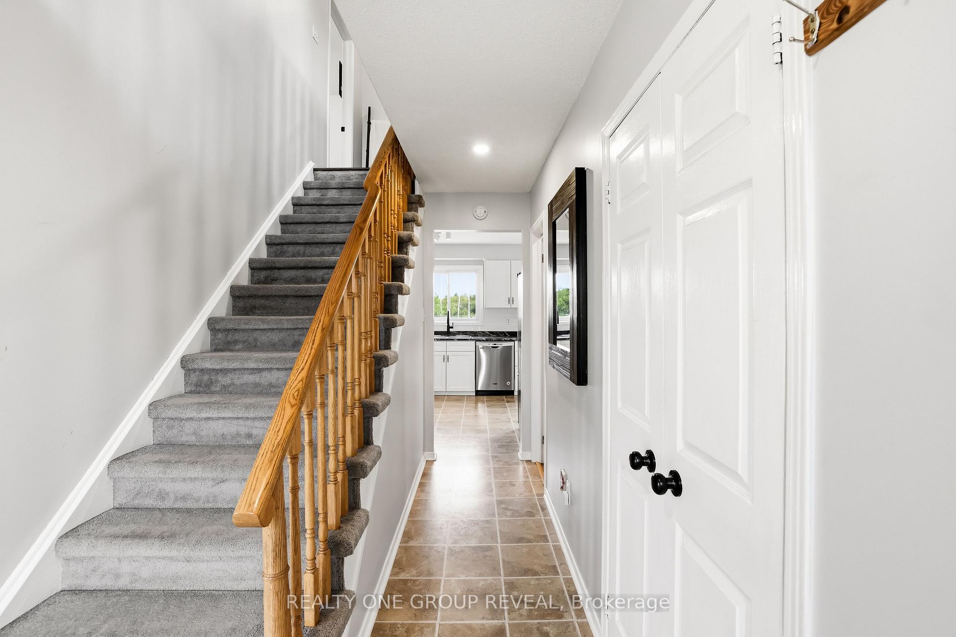 Photo 7 of 2 Mancini Dr, Kawartha Lakes, Woodville — HOMEH