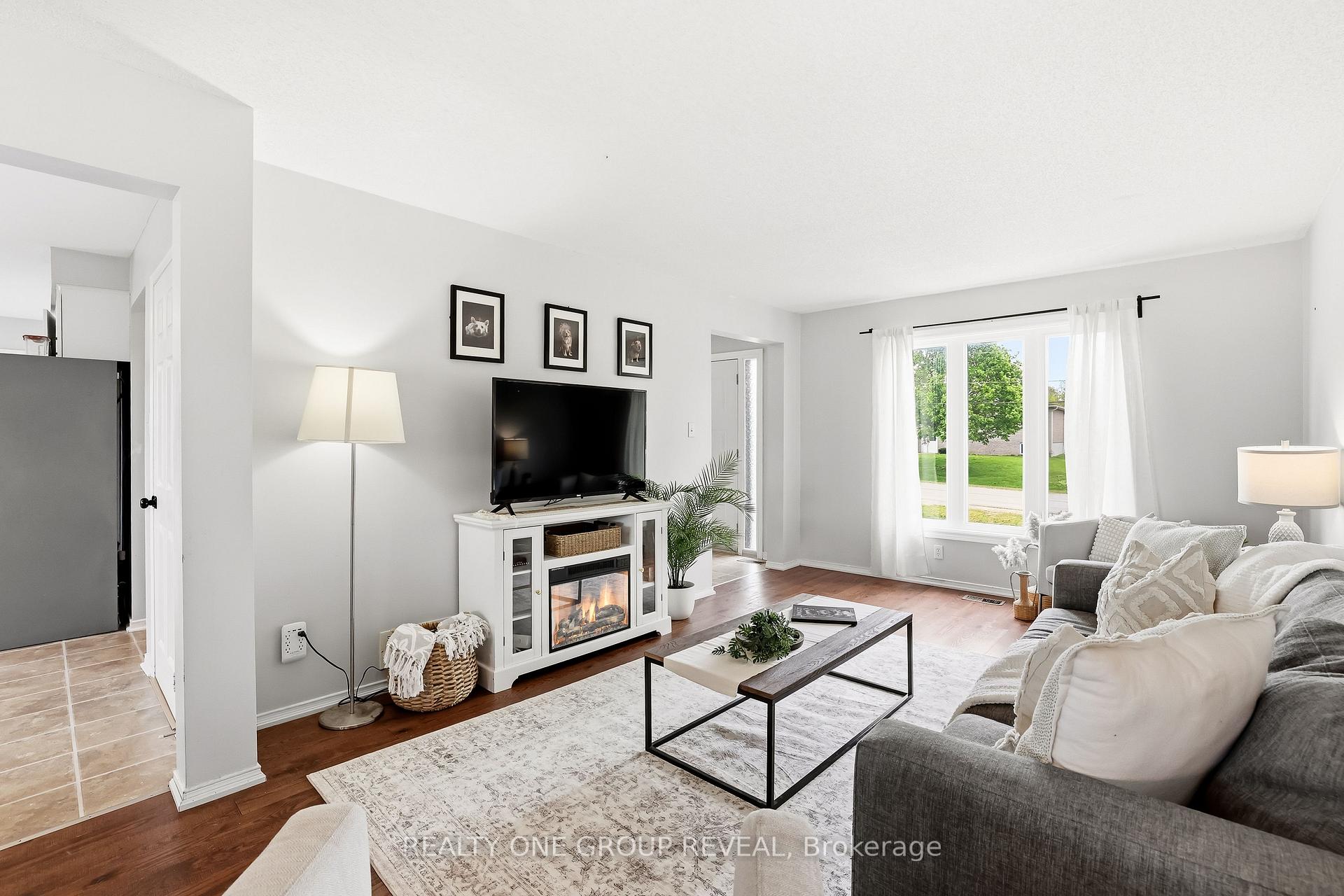 Photo 11 of 2 Mancini Dr, Kawartha Lakes, Woodville — HOMEH
