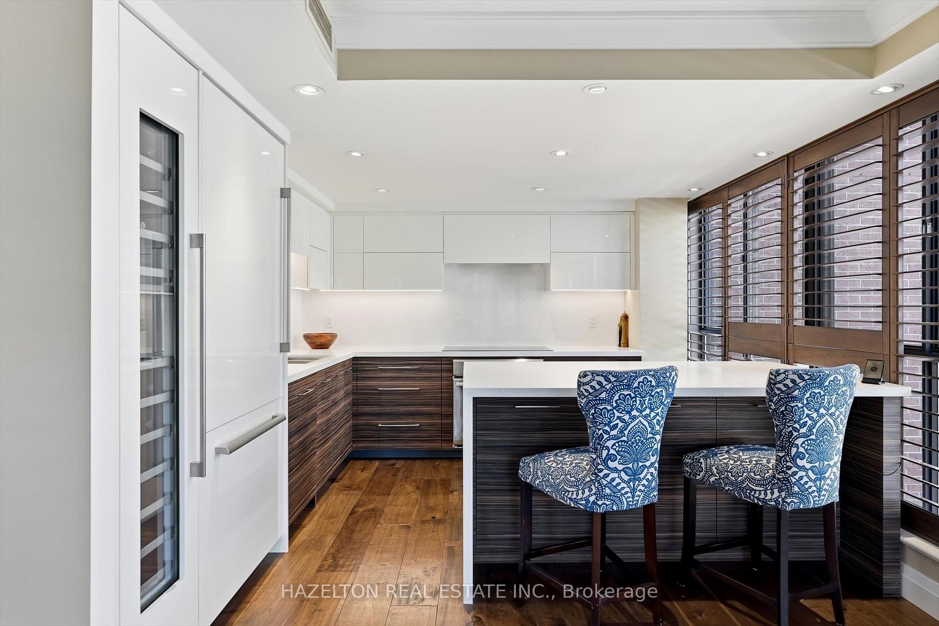 Photo 6 of Unit 608, 164 Cumberland Street, Toronto, The Annex — HOMEH