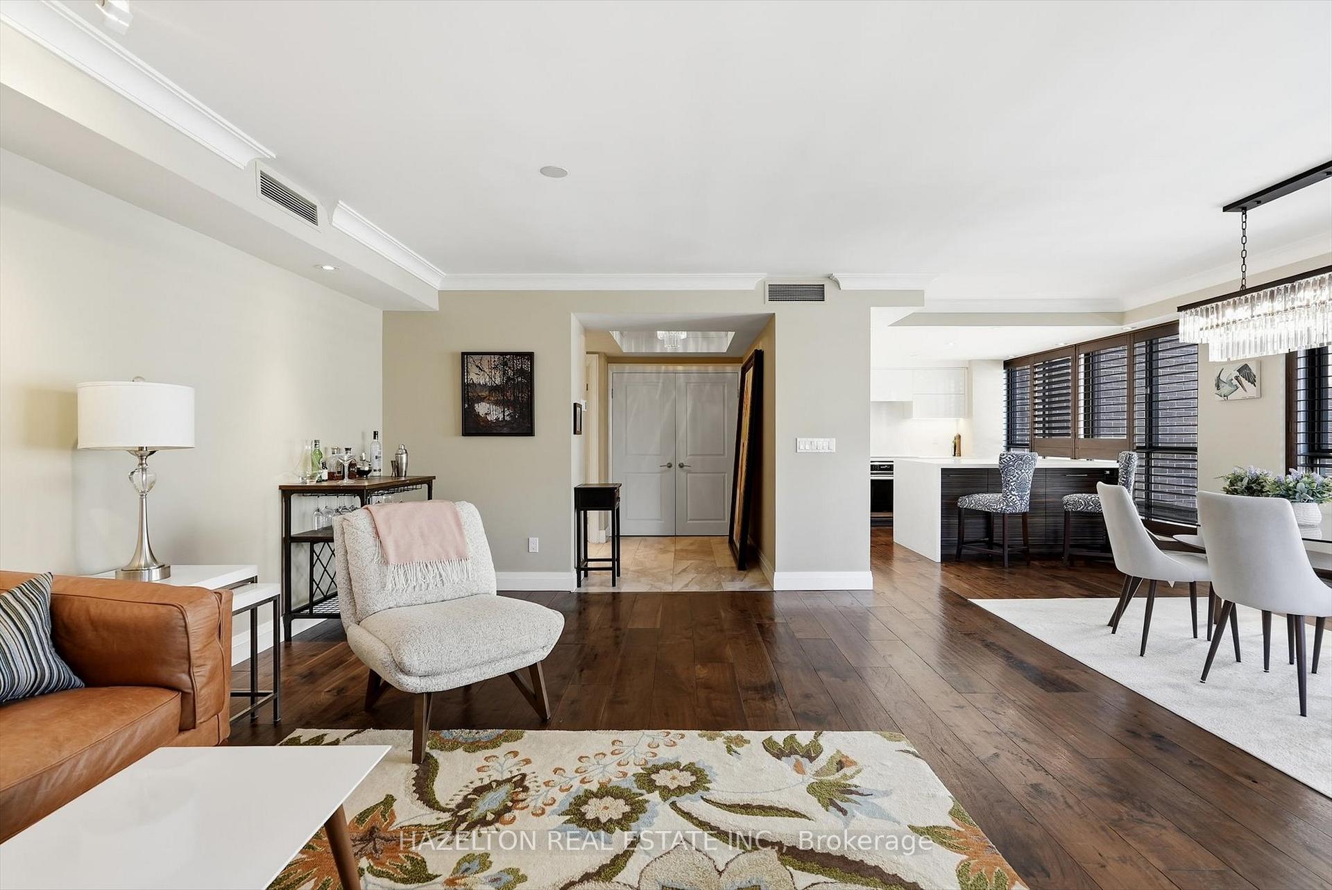 Photo 17 of Unit 608, 164 Cumberland Street, Toronto, The Annex — HOMEH