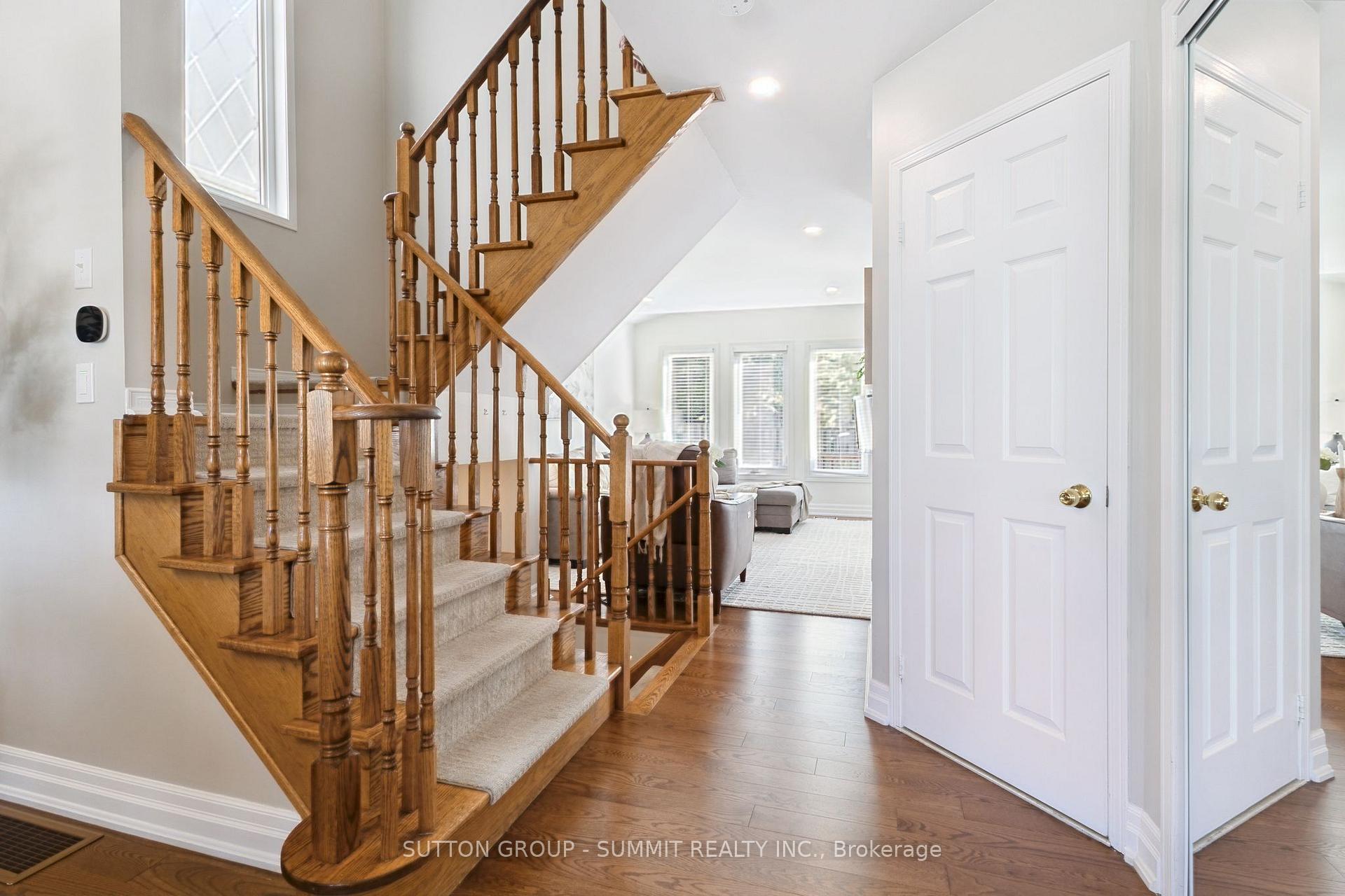 Photo 3 of 2163 Sutton Drive, Burlington, Orchard — HOMEH