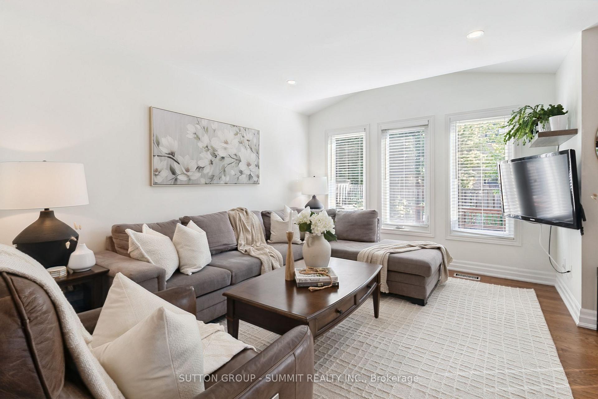 Photo 7 of 2163 Sutton Drive, Burlington, Orchard — HOMEH