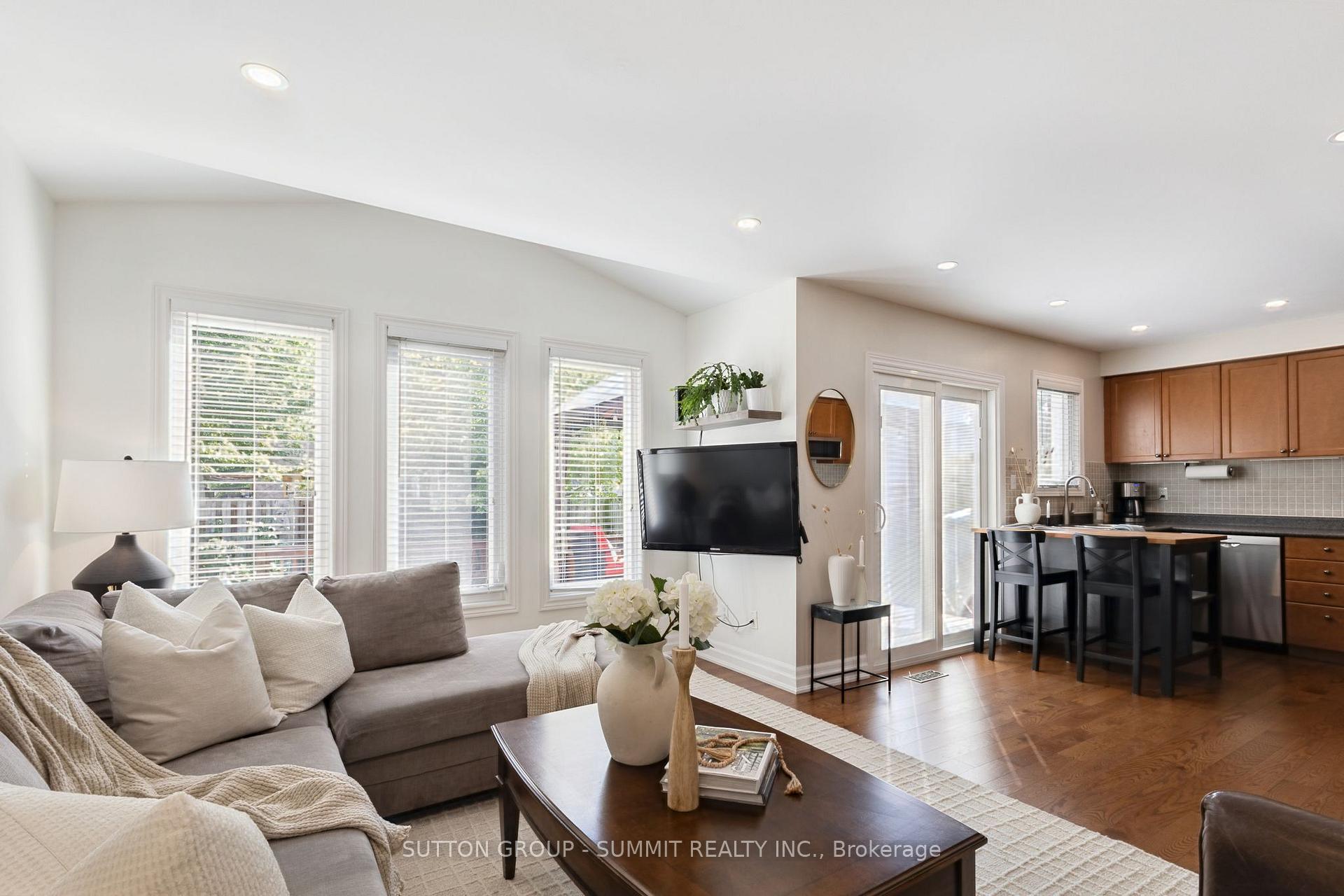 Photo 9 of 2163 Sutton Drive, Burlington, Orchard — HOMEH