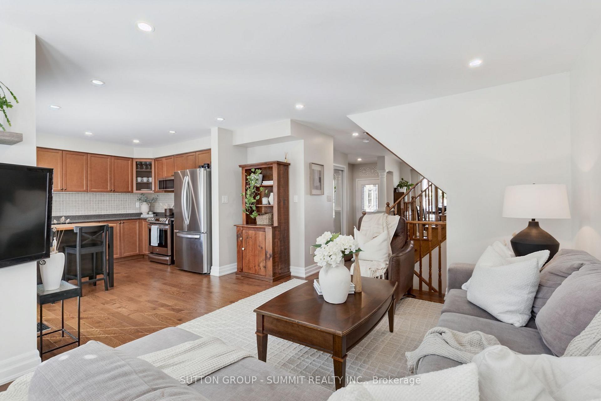Photo 10 of 2163 Sutton Drive, Burlington, Orchard — HOMEH