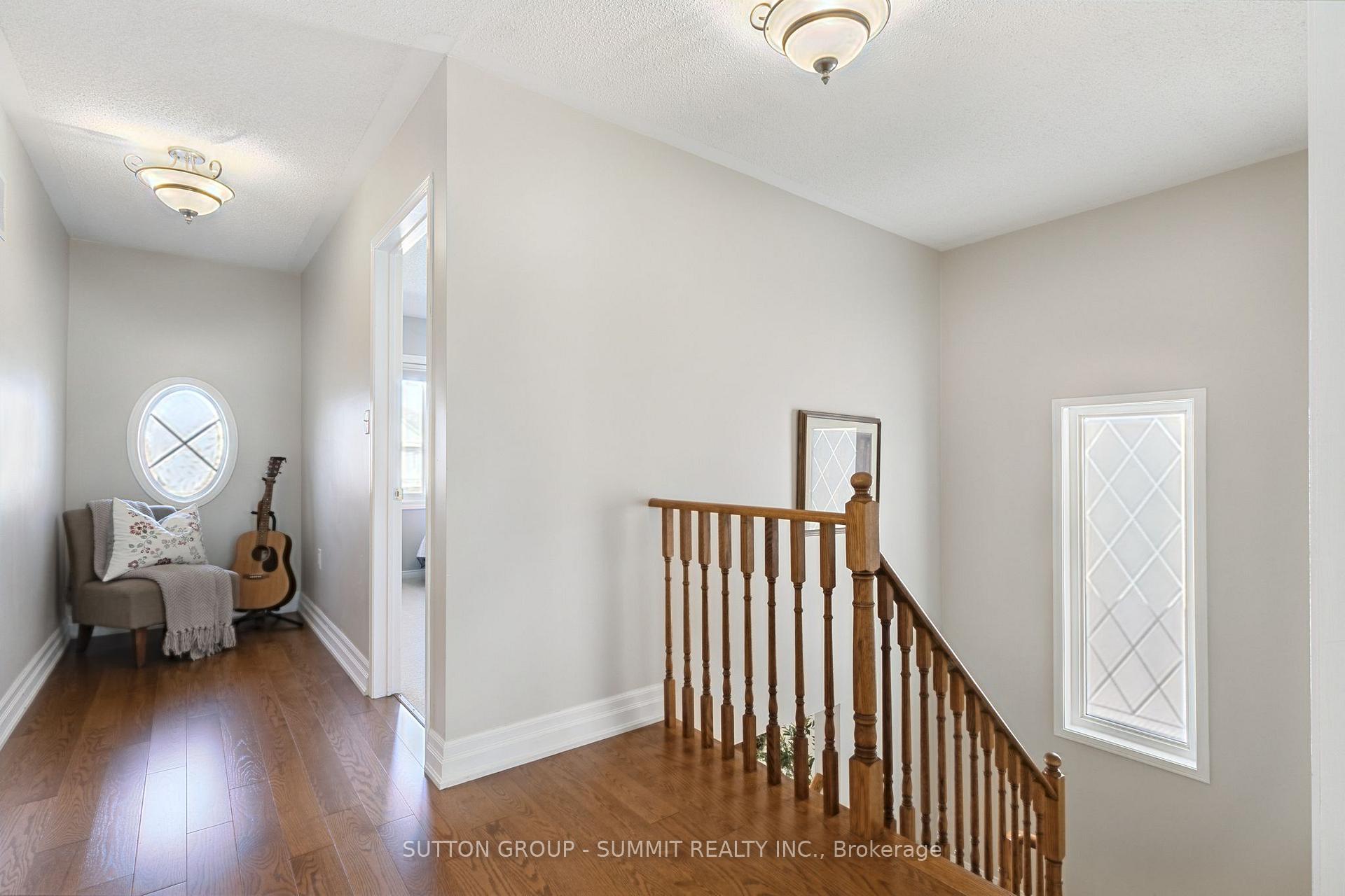Photo 17 of 2163 Sutton Drive, Burlington, Orchard — HOMEH