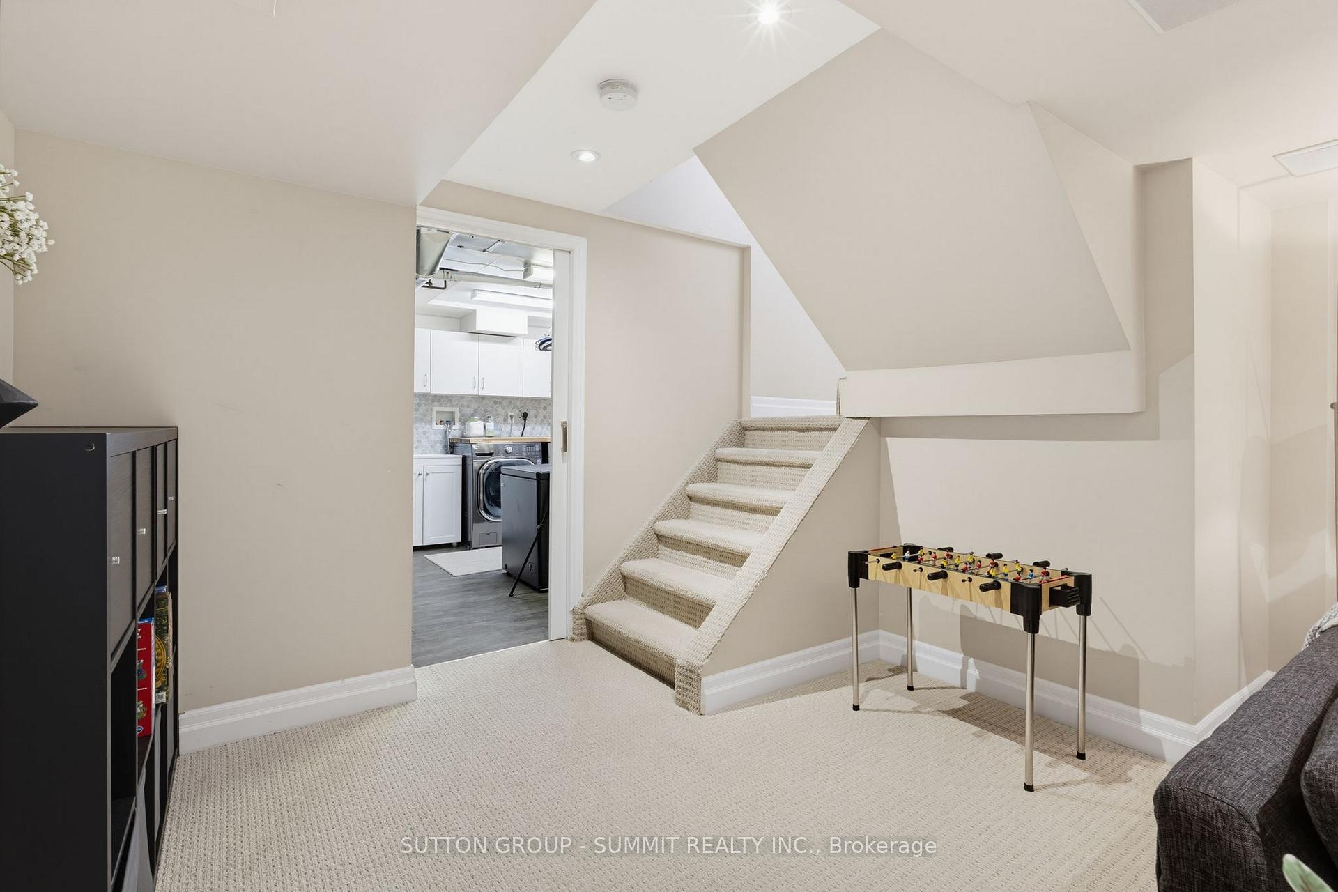 Photo 24 of 2163 Sutton Drive, Burlington, Orchard — HOMEH