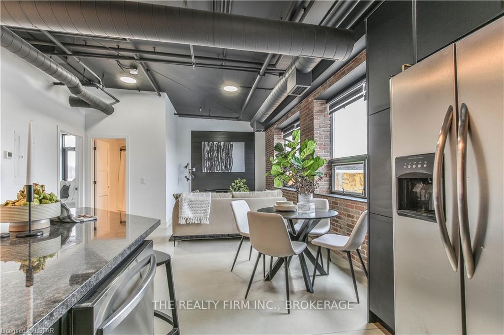 Photo 10 of 1712 Hyde Park Road, London, North E — HOMEH