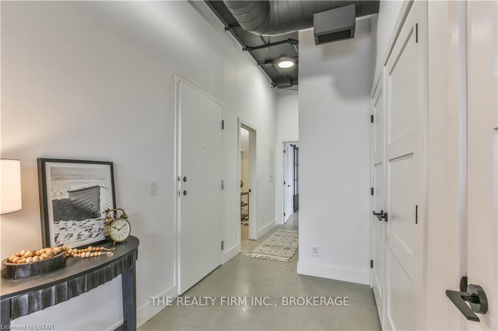 Photo 19 of 1712 Hyde Park Road, London, North E — HOMEH