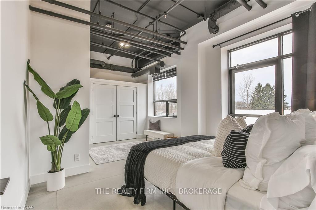 Photo 26 of 1712 Hyde Park Road, London, North E — HOMEH
