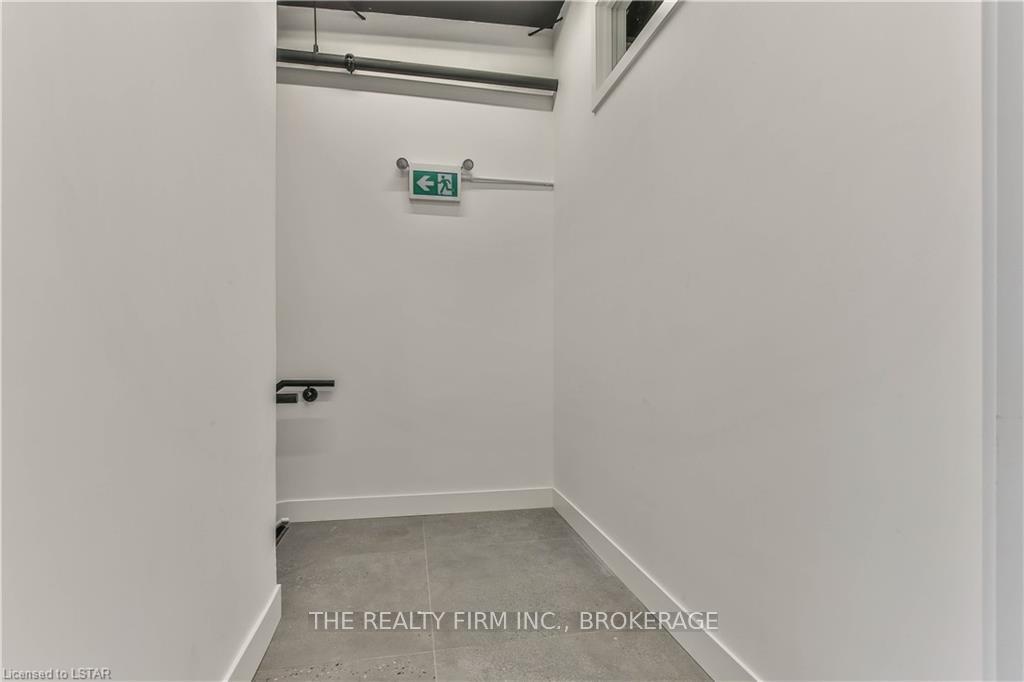 Photo 36 of 1712 Hyde Park Road, London, North E — HOMEH