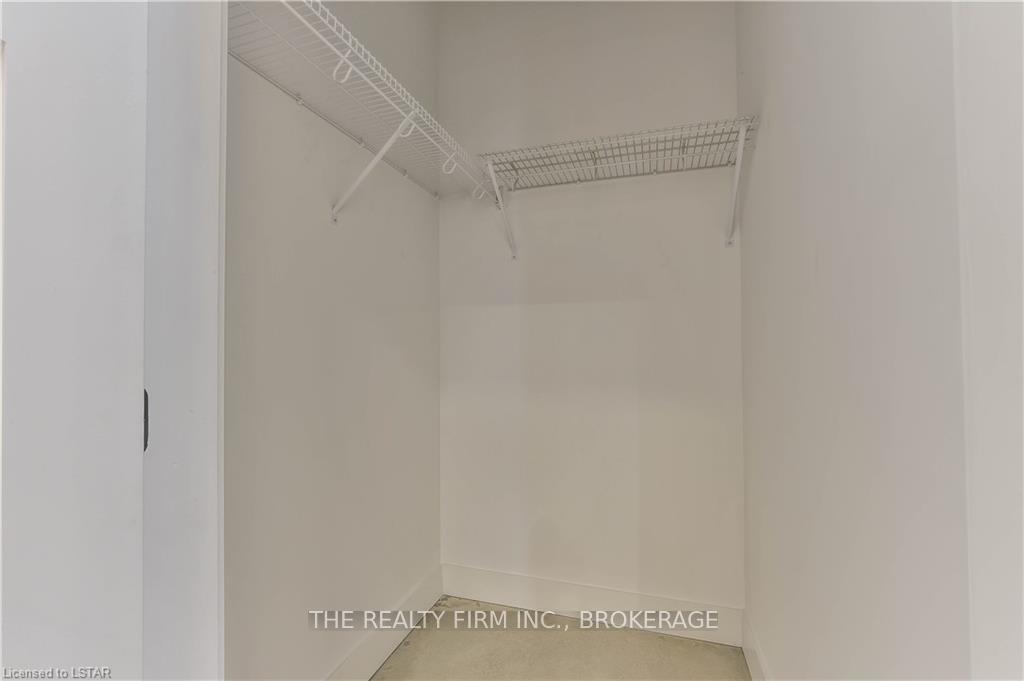 Photo 37 of 1712 Hyde Park Road, London, North E — HOMEH